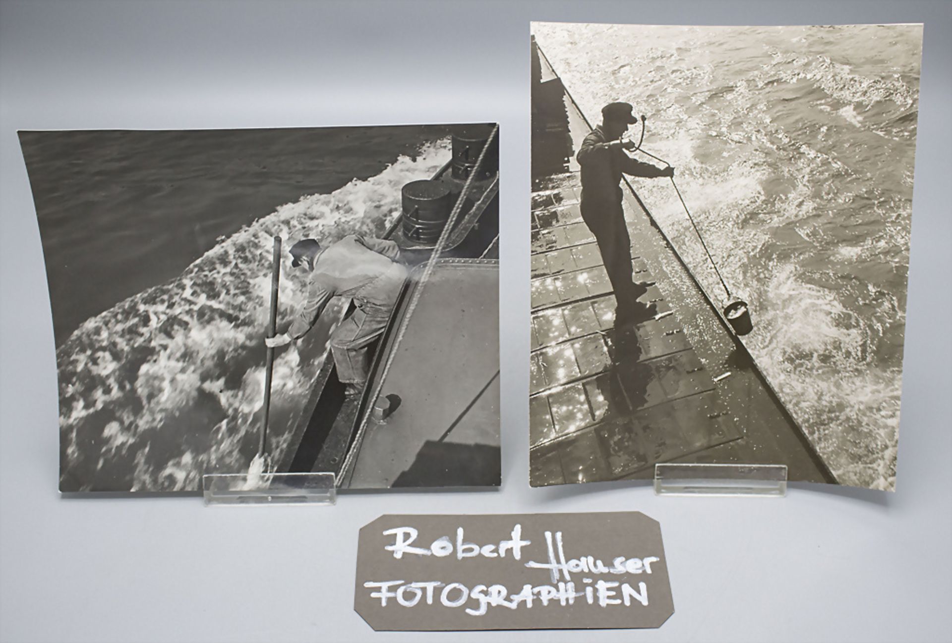 Robert Häusser (Stuttgart 1924-2013 Mannheim), 2 Fotografien 'Binnenschiffer auf dem Rhein', ...
