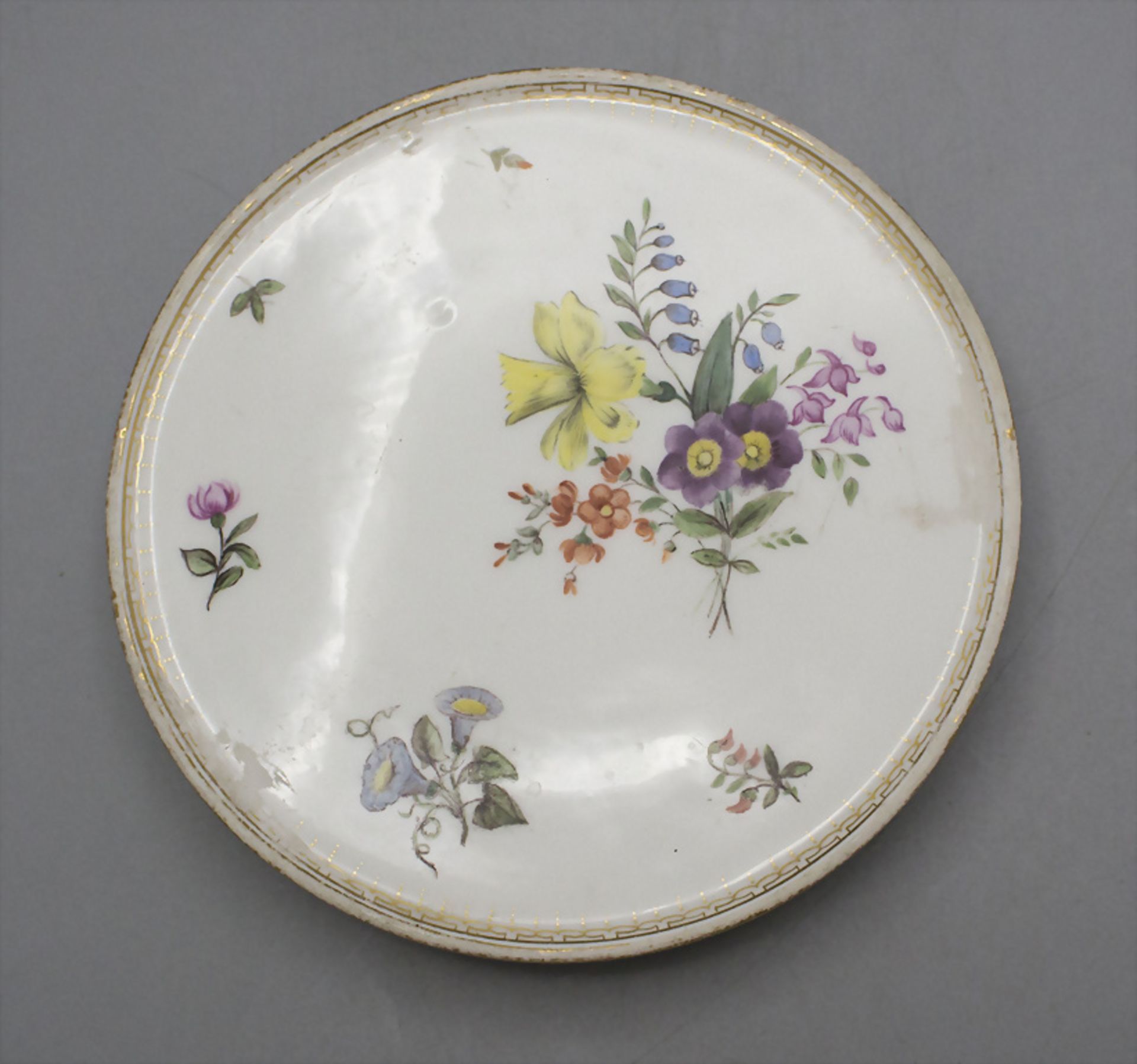 Untersetzer mit Blumenmalerei / A coaster with flowers, Meissen, 1860-1924