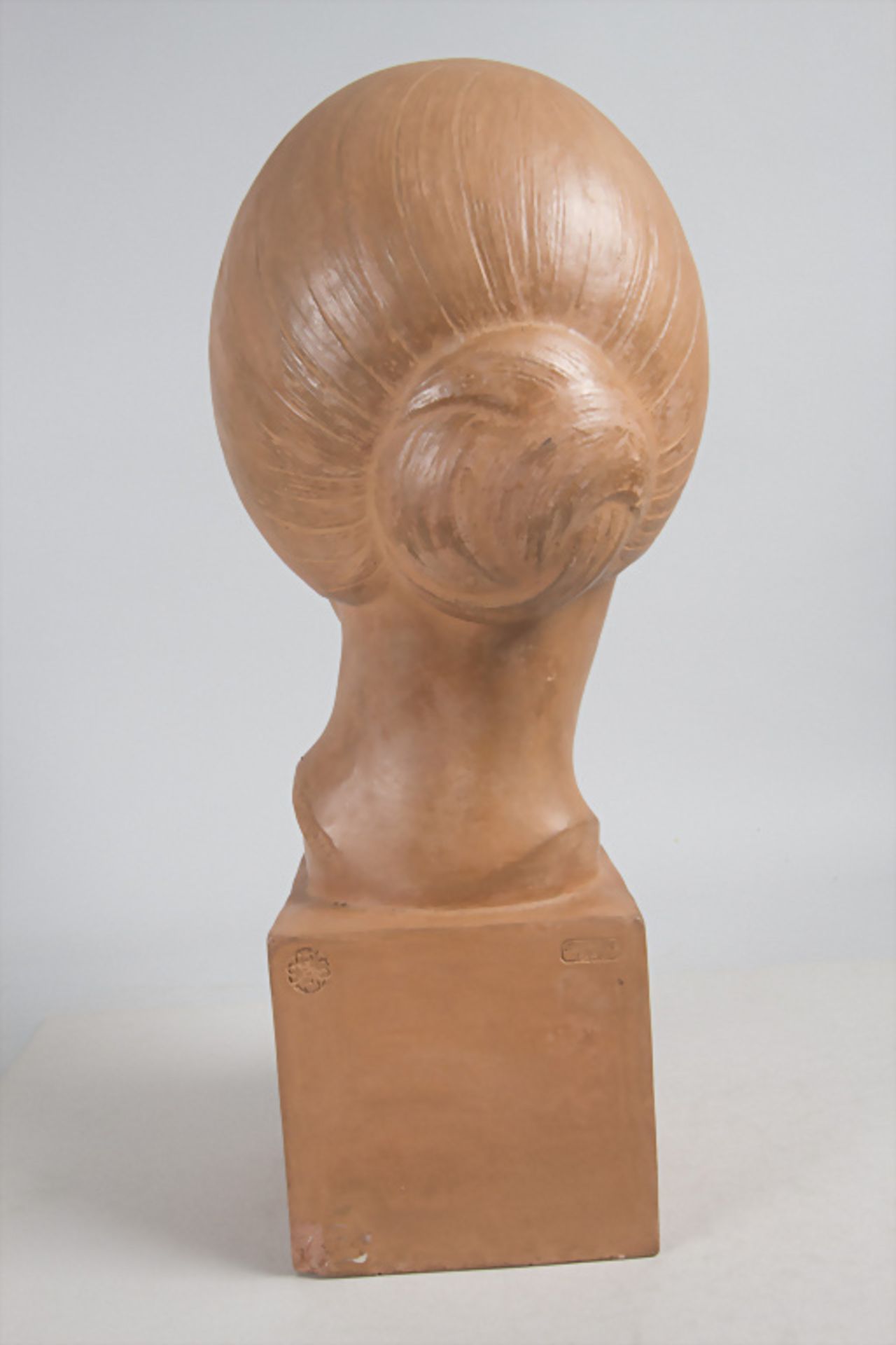 Louis Doré, 'Mädchenkopf' / 'A girl's head', Paris, 1924 - Image 3 of 8