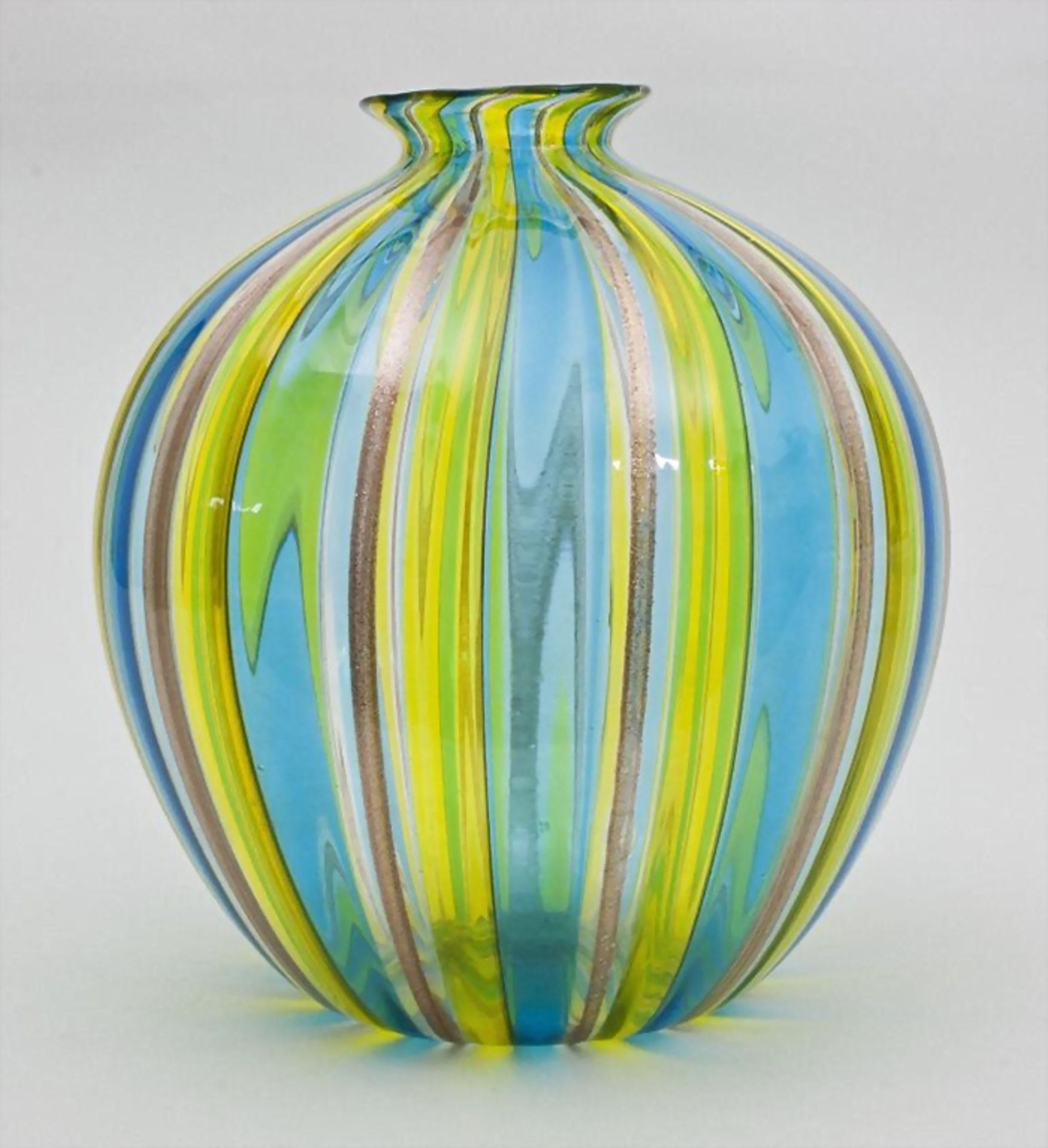 Kugelvase / A ball shaped vase with coloured cannes, Murano, Italien, 2. Hälfte 20. Jh.