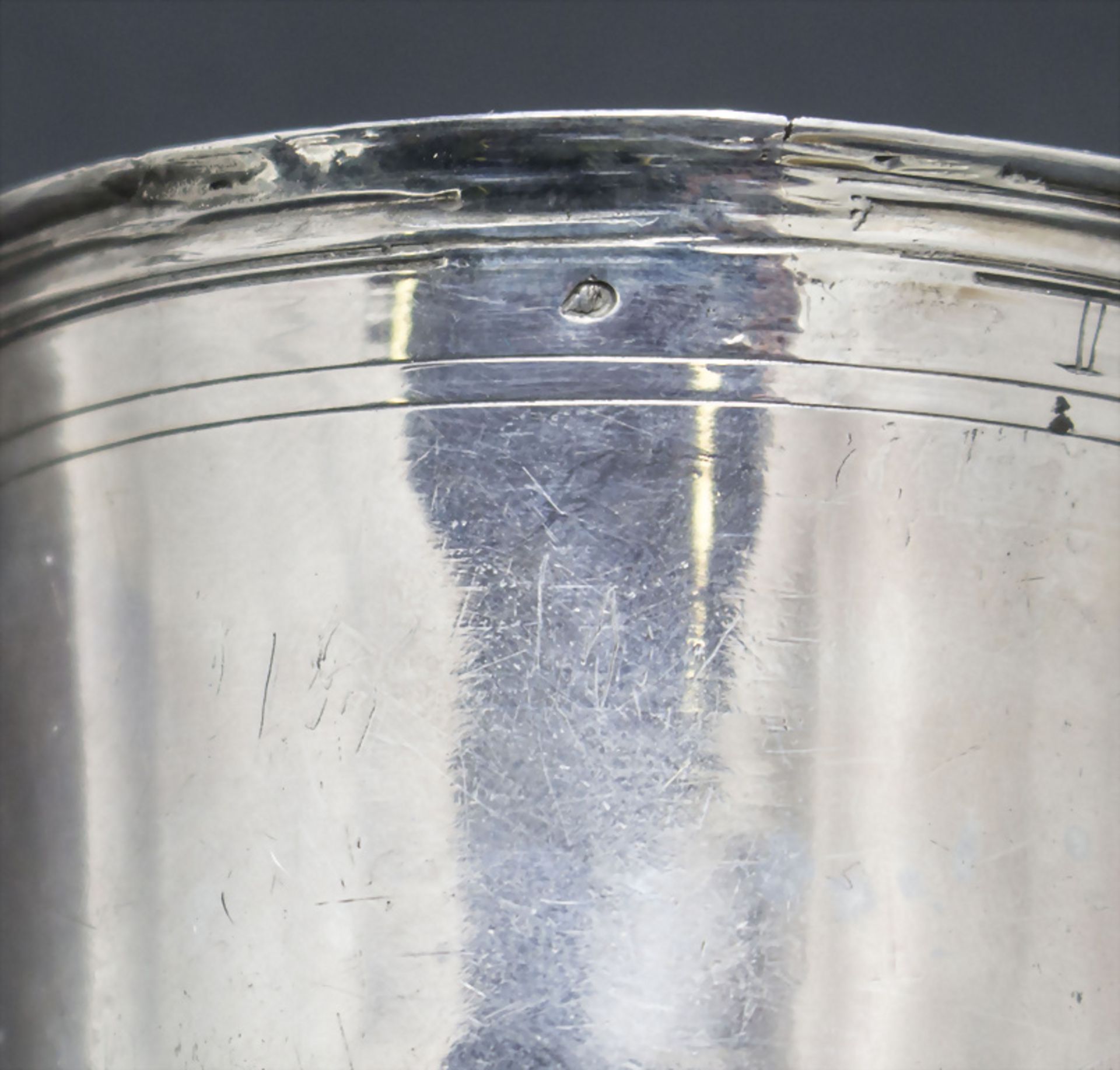 Faustbecher / A silver tumbler, Paris, 1742-1743 - Image 3 of 4