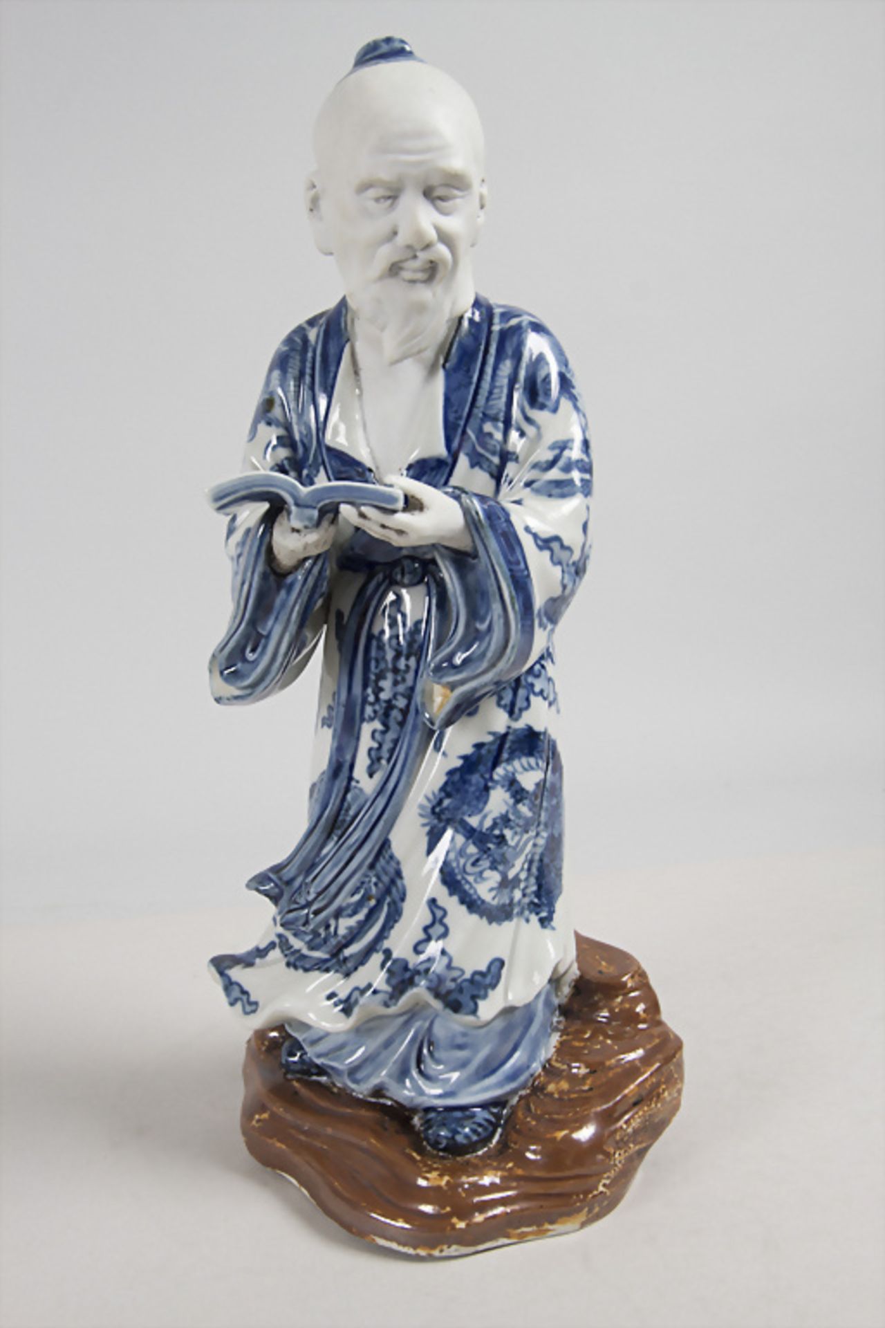 Konfuzius / A figure of Confuzius, China, Qing Dynastie (1644-1911), wohl K'ang Hsi- Periode ...