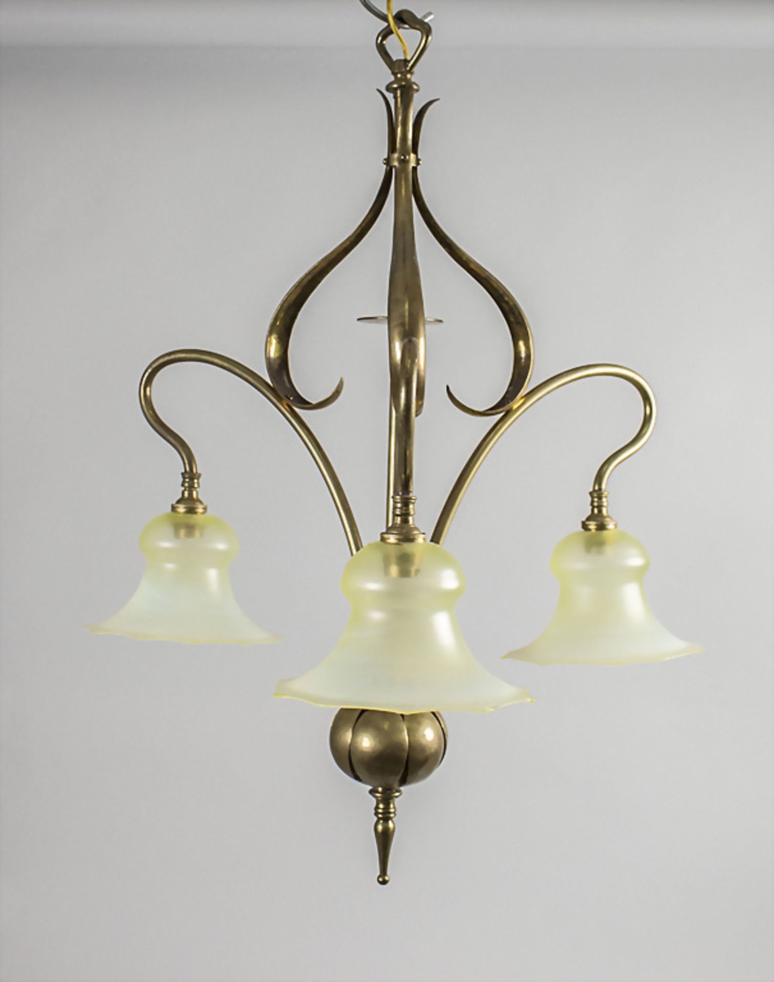 Jugendstil Deckenlampe mit 3 Tüllen / An Art Nouveau ceiling lamp, Frankreich / France, um 1910