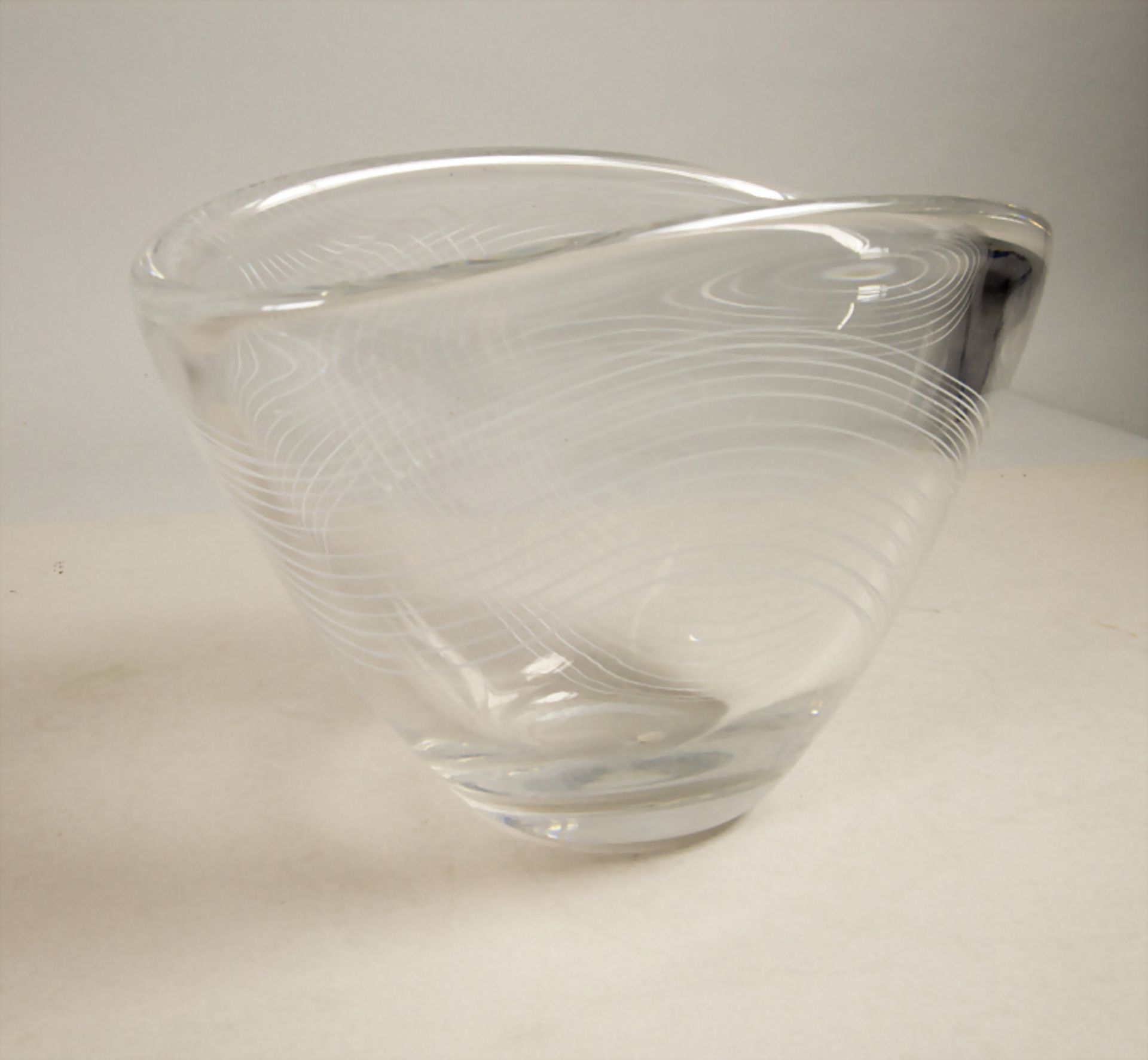 Glaszierschale / A decorative glass bowl, Edvard Halt, Kosta, Schweden, 50er Jahre