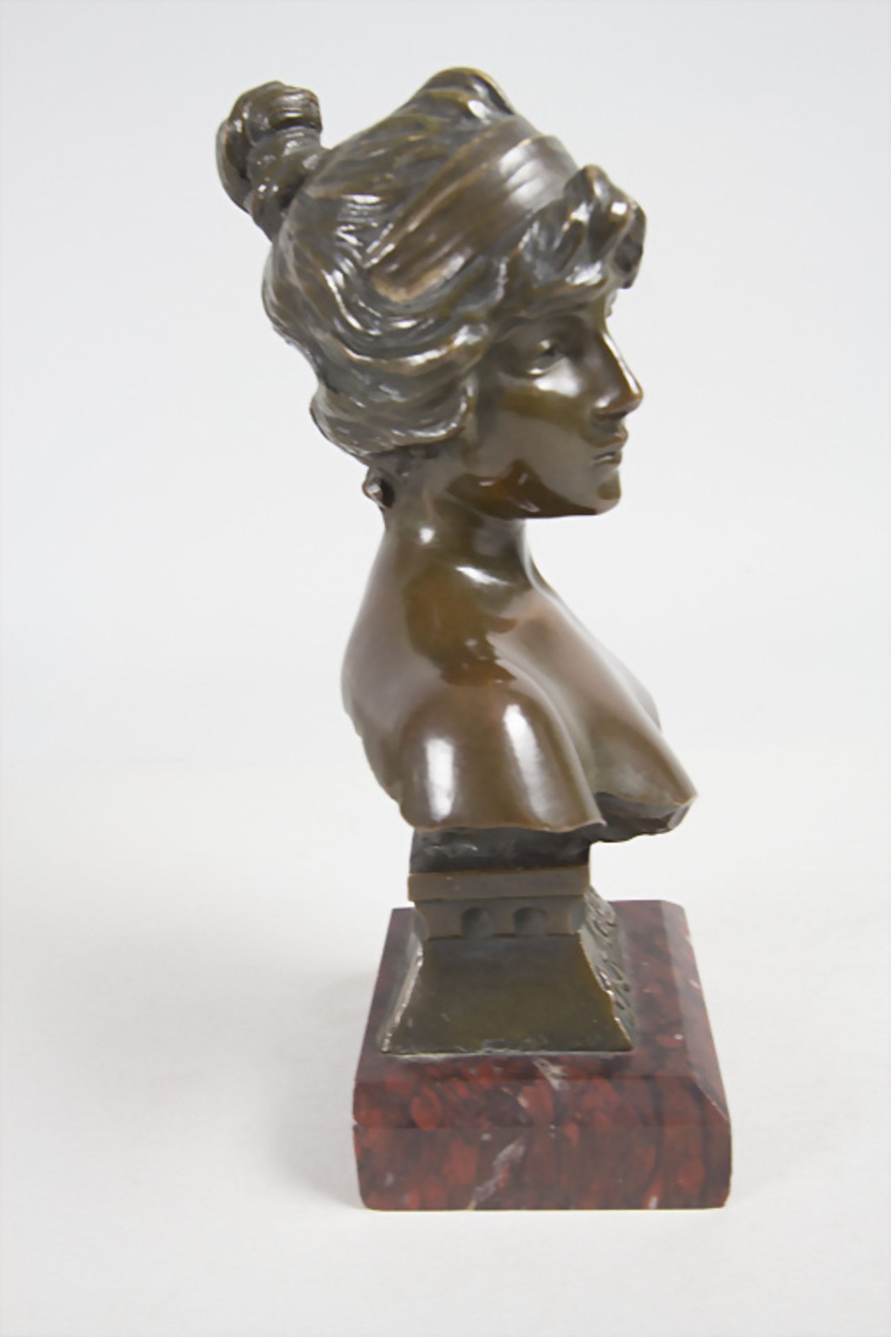 Émanuel Villanis (1858-1914), Jugendstil Büste 'Tanagra' / An Art Nouveau bust, um 1900 - Image 9 of 10