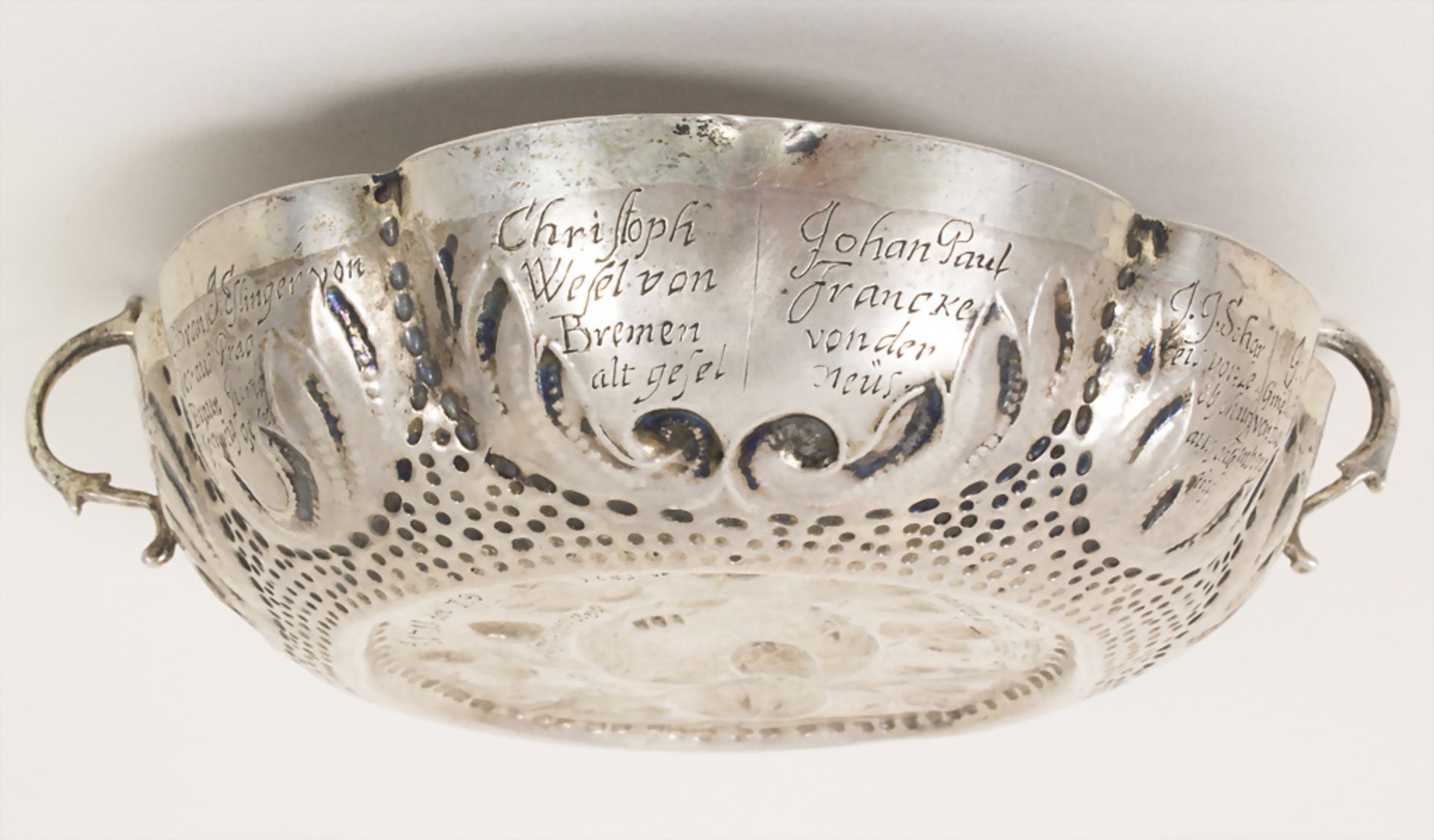 Große Barock Zunftschale / A Baroque silver teste vin, Balthasar Haydt, Augsburg, um 1670 - Image 6 of 9