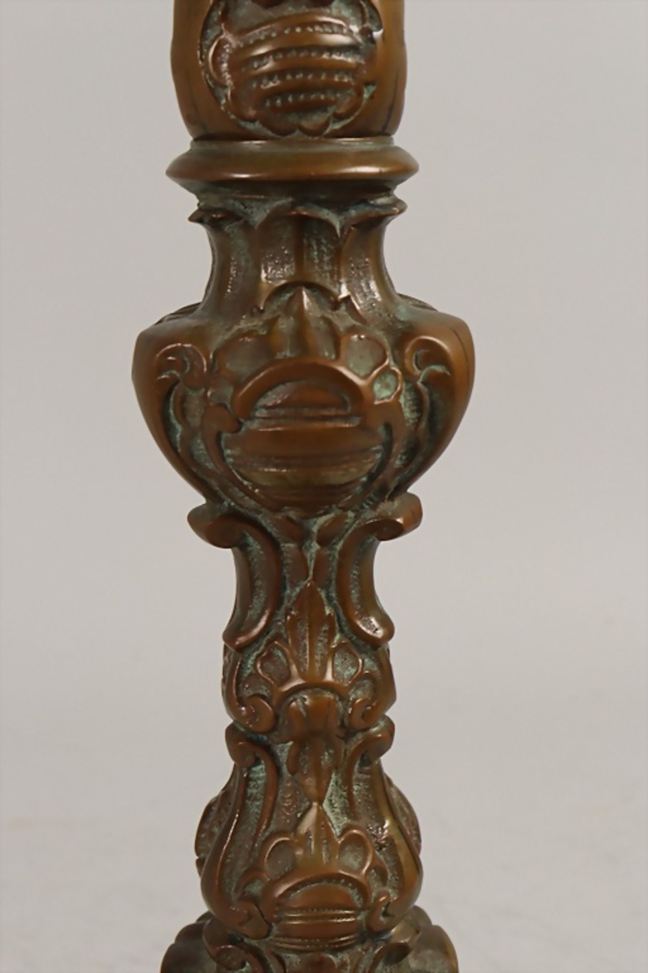 Altarleuchter / Kerzenhalter / An altar candle holder, 20. Jh. - Image 2 of 4