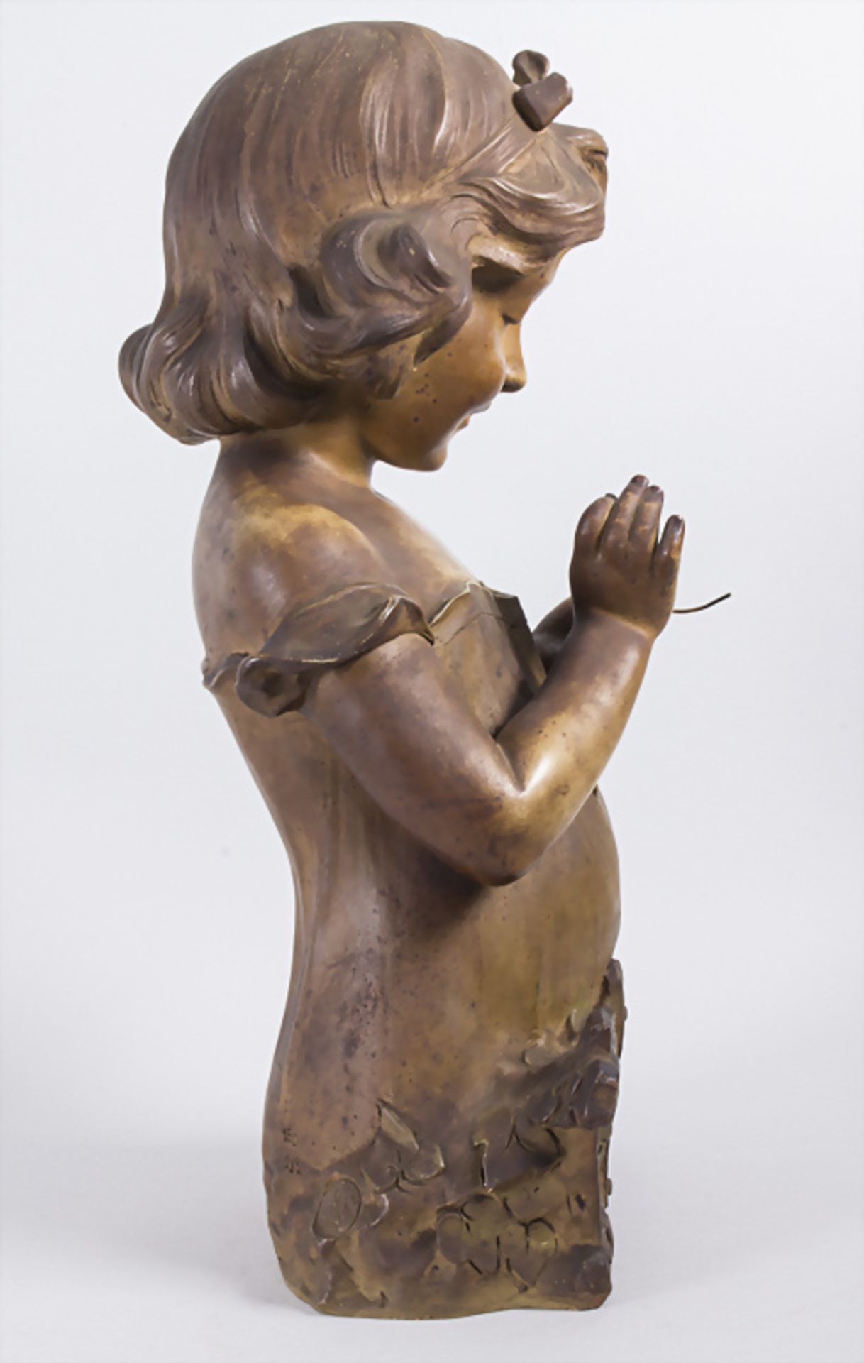 Aristide DE RANIERI (1865-1929), Jugendstil Büste eines Mädchens / An Art Nouveau terracotta ... - Image 3 of 12