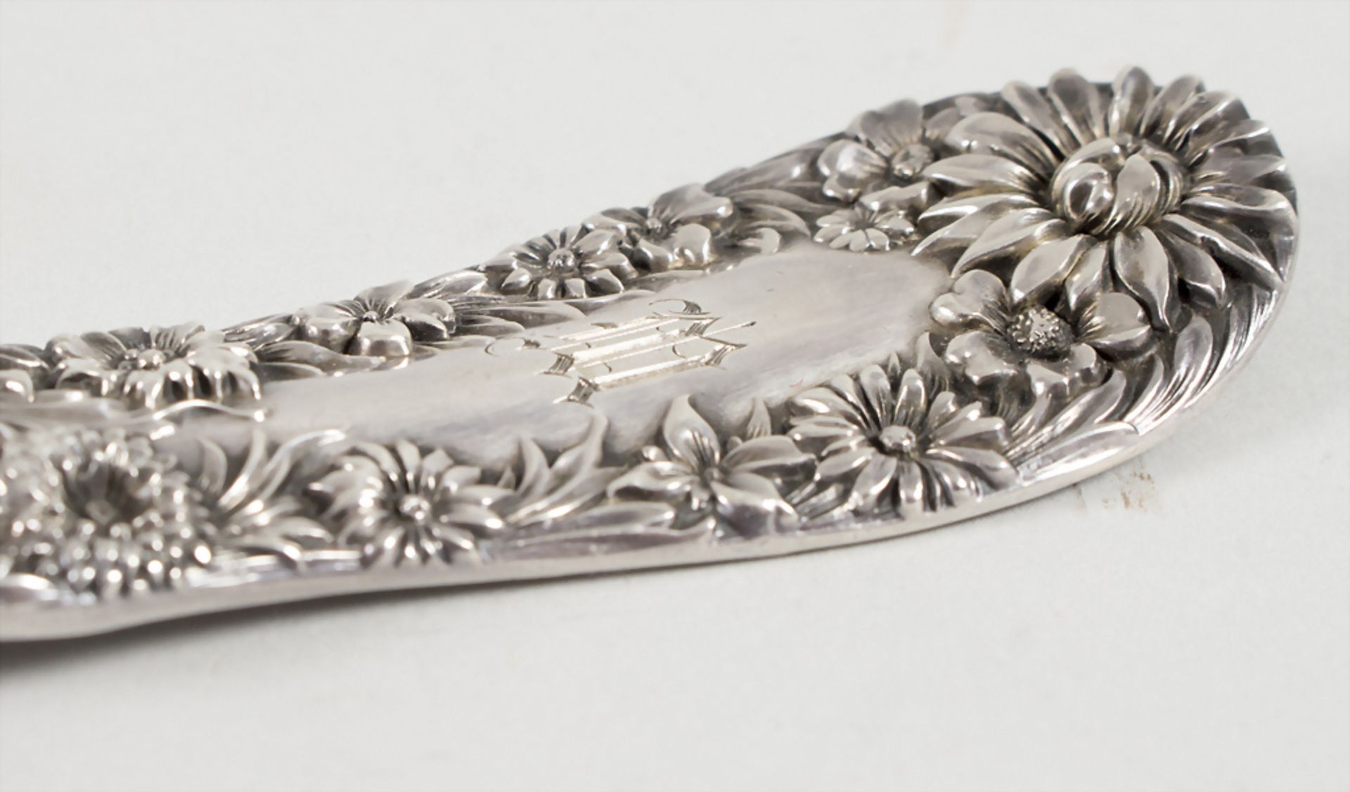 Suppenkelle 'No. 10' / A silver blossom soup ladle 'No. 10', Dominick & Haff, New York, um 1896 - Image 3 of 7