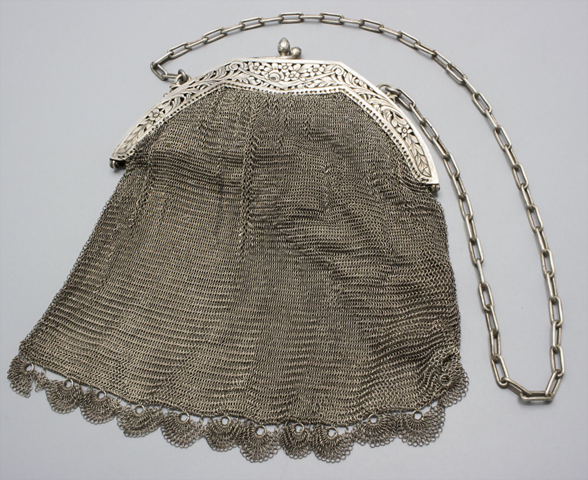 Abendtasche / Kettentasche / A silver chain bag, Frankreich, um 1870