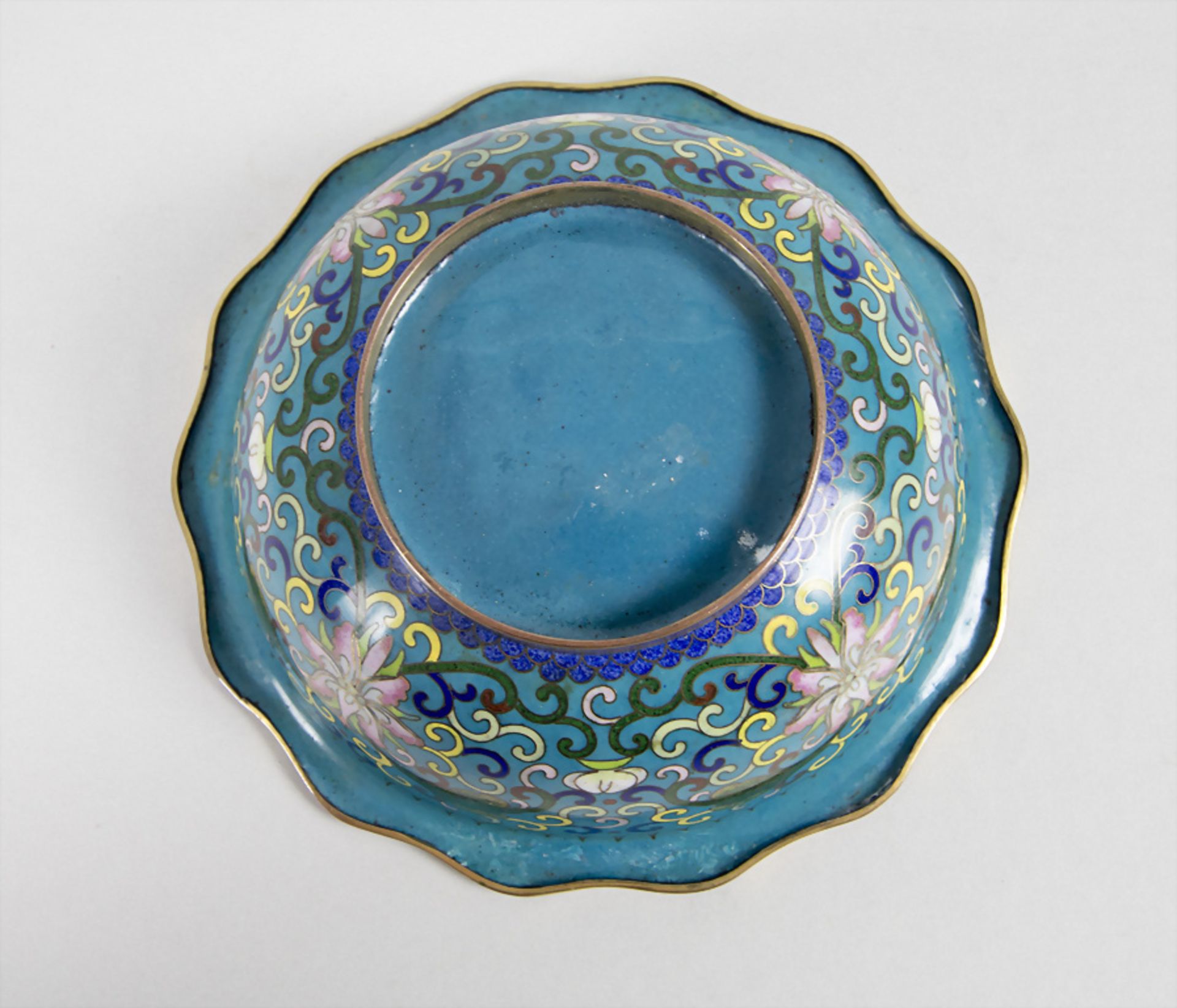 Cloisonné-Schale / A Cloisonné bowl, China, Qianlong-Periode - Image 3 of 6