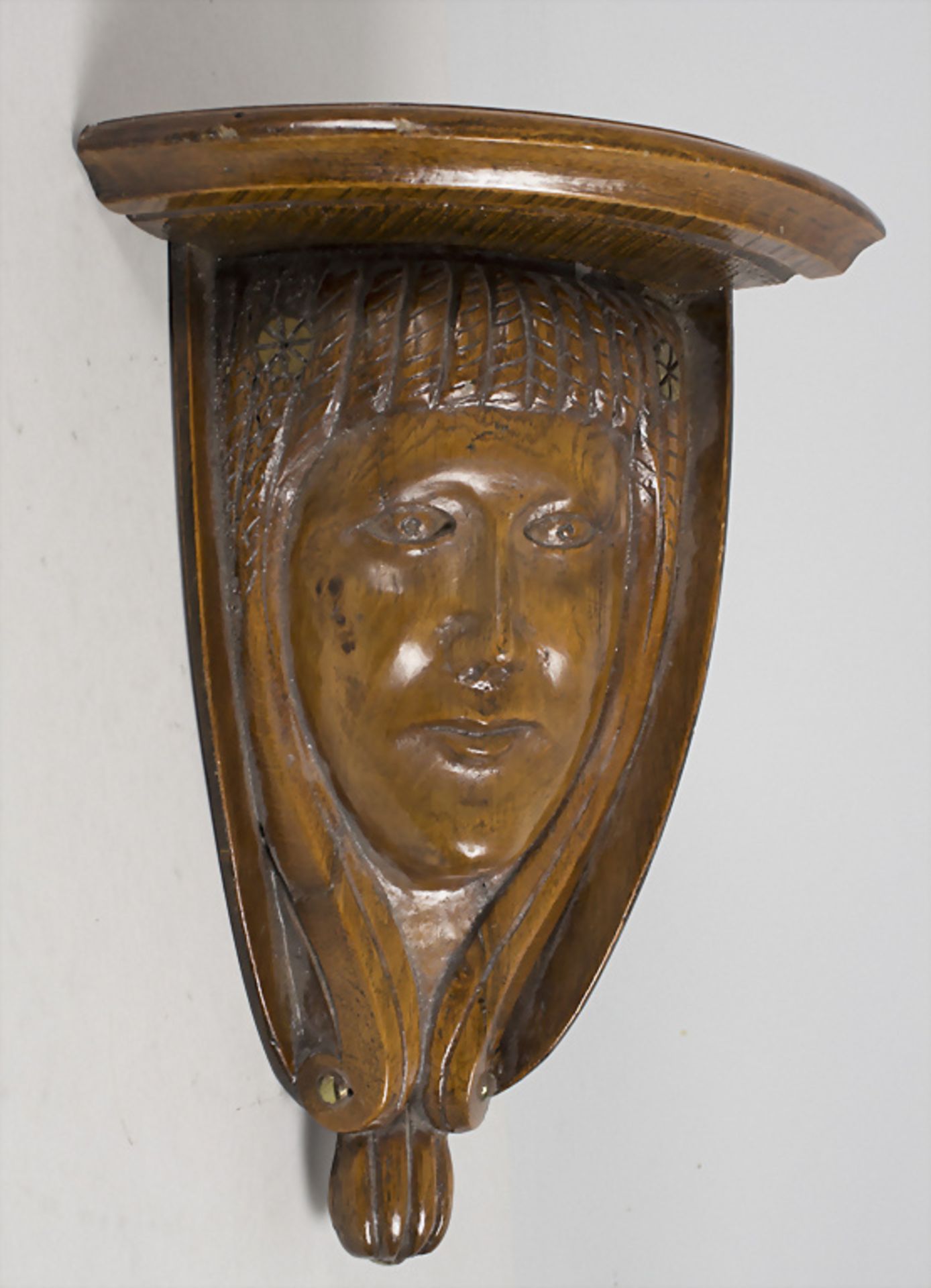 Eckkonsole mit Frauenkopf / A wooden console with the head of a young woman, 1970