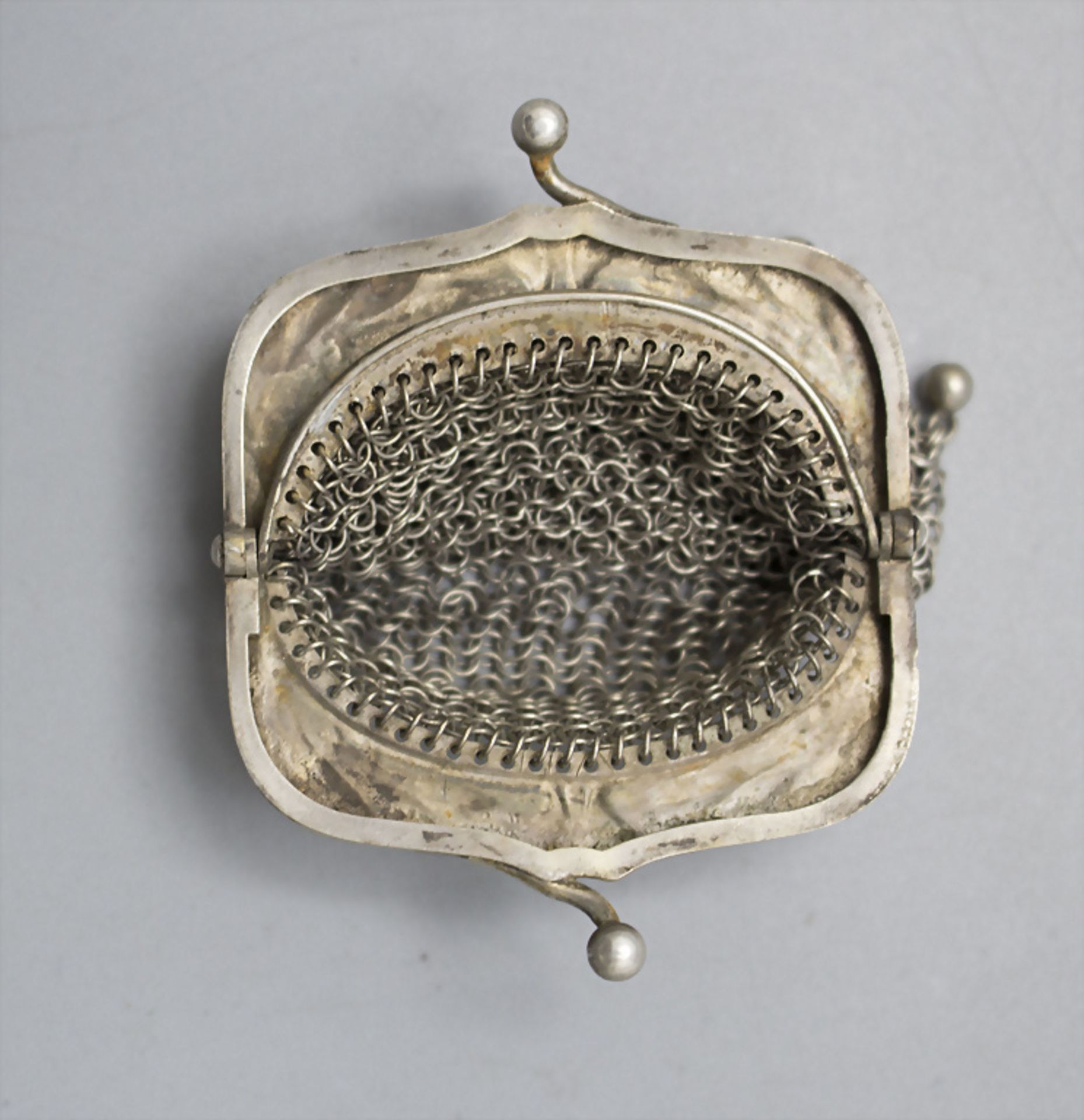 Kleines Jugendstil Täschchen / Börse in Silber / An Art Nouveau silver purse, Frankreich, um 1900 - Image 3 of 3