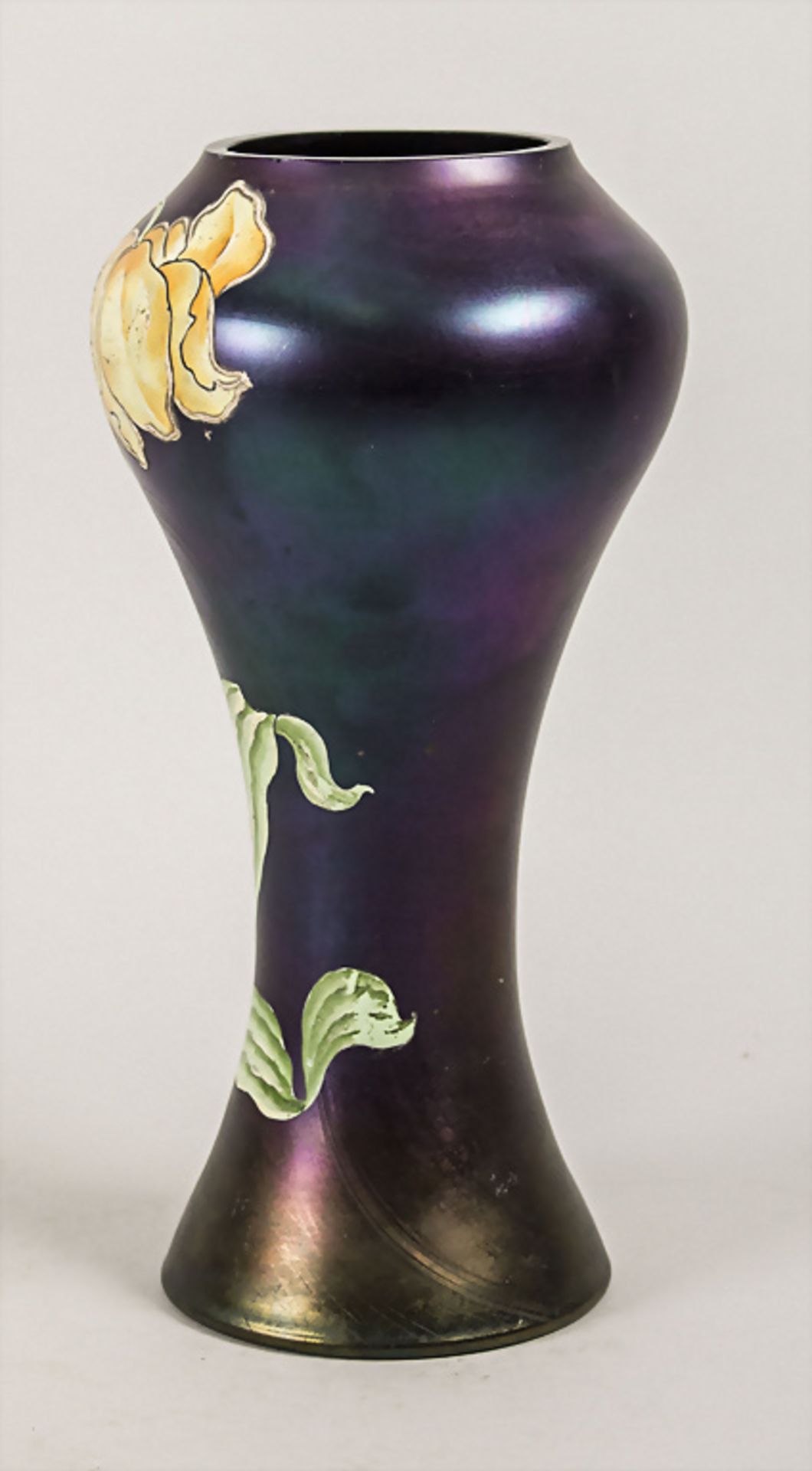 Jugendstil Glasvase mit Tulpendekor / An art Nouveau glass vase with tulips, Freiherr von ... - Image 2 of 7