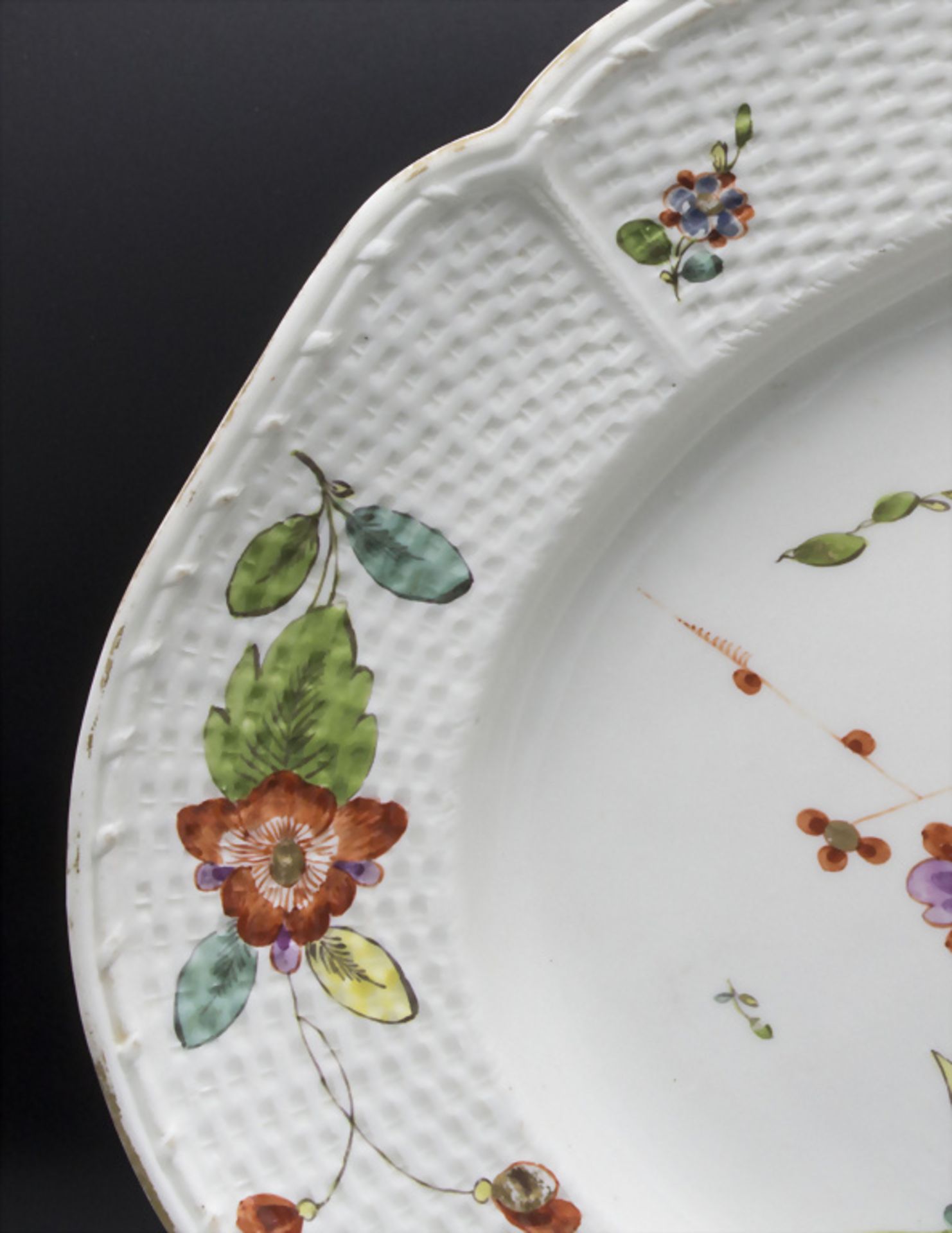 Große Platte mit Kakiemon-Dekor / A large plate with Kakiemon pattern, Frankenthal, um 1756-1759 - Image 3 of 5