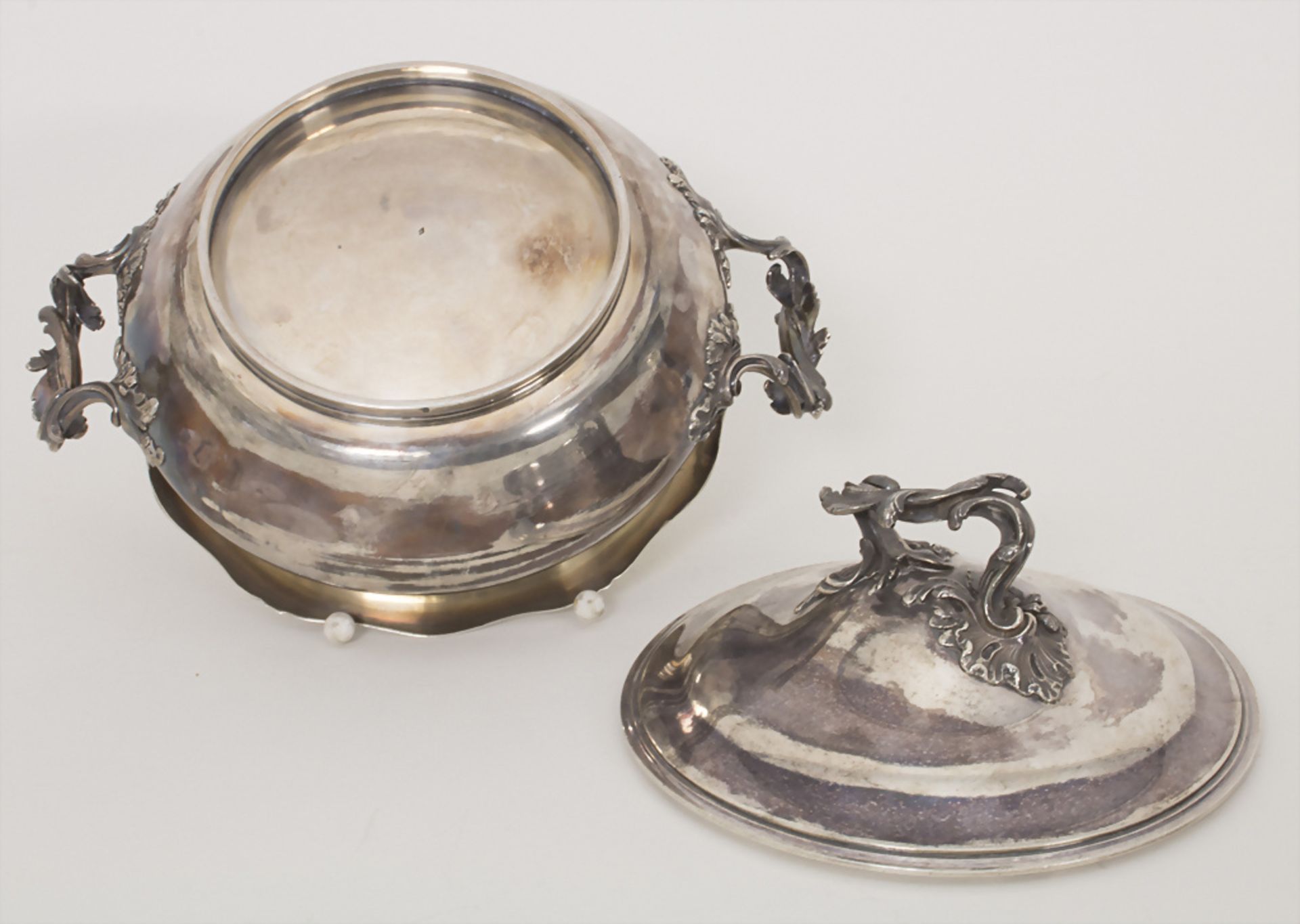 Deckelterrine / A covered silver tureen / Légumier en argent / Emile Puiforcat, Paris, um 1900 - Image 7 of 9