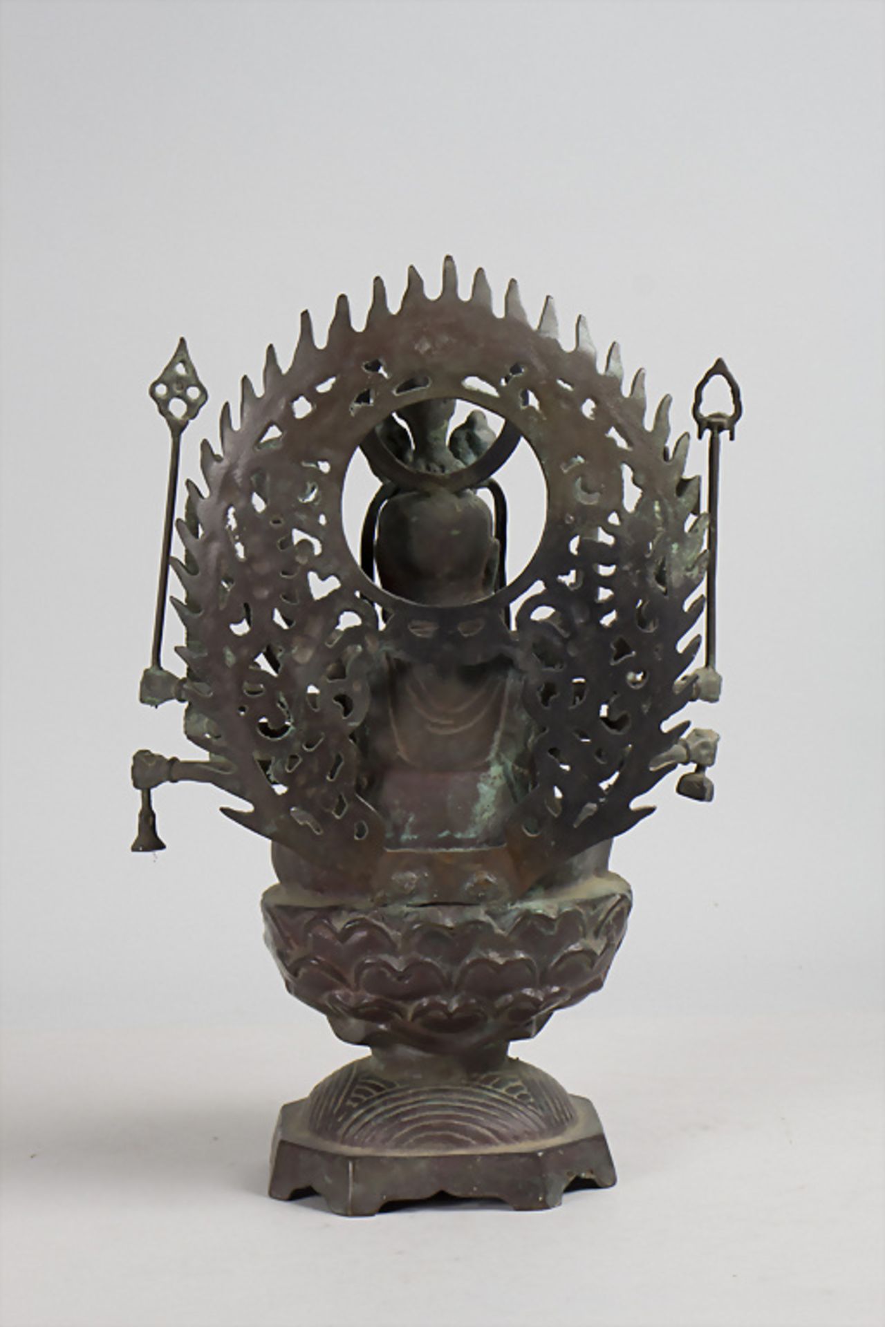 Bronzeplastik der Göttin 'Avalokiteshvara-Guhyasamaja' / A bronze figure ... - Image 2 of 8