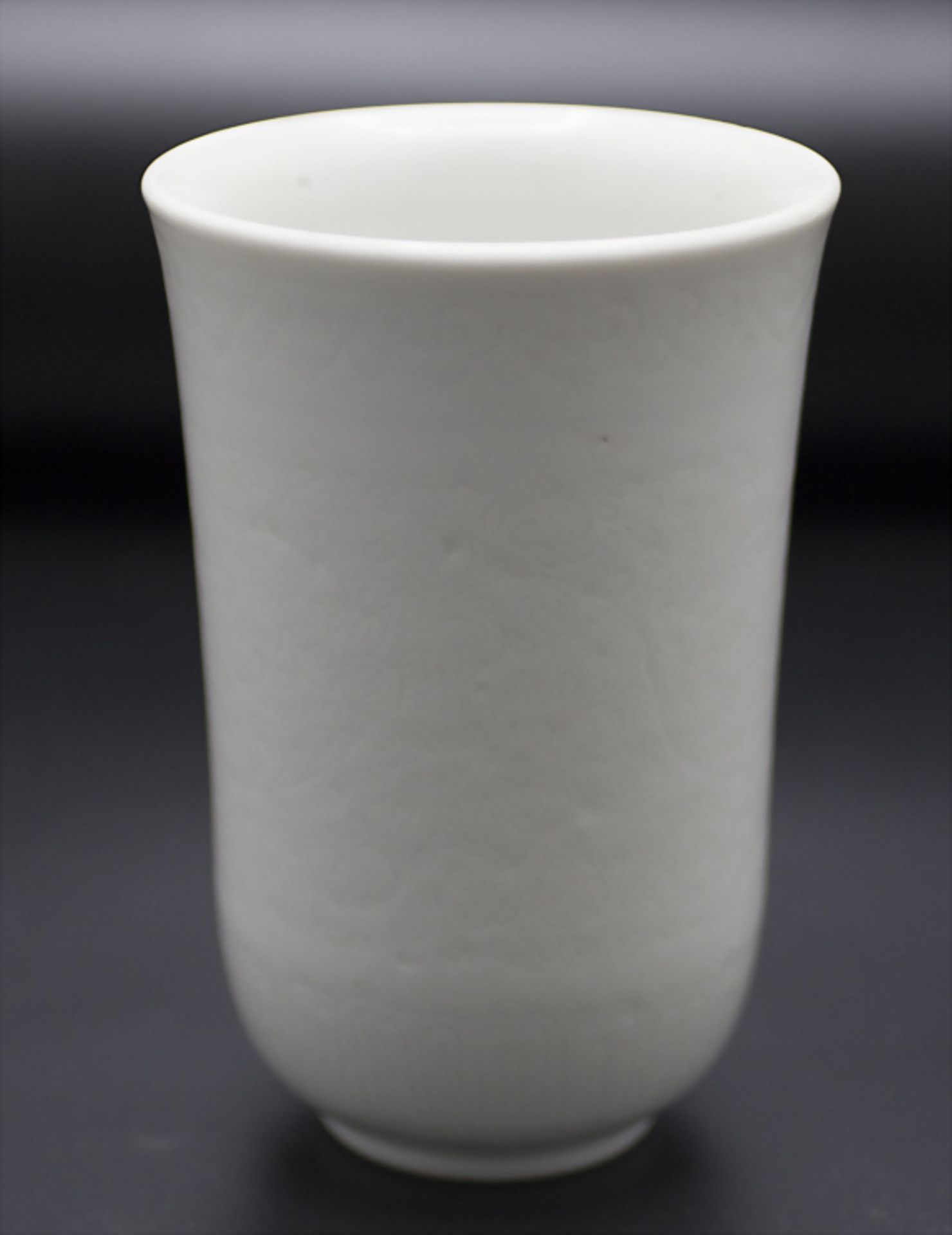Pinselbecher / A brush cup, China, Qing Dynastie (1644-1911), Chia Ch'ing-Periode (1796-1820)