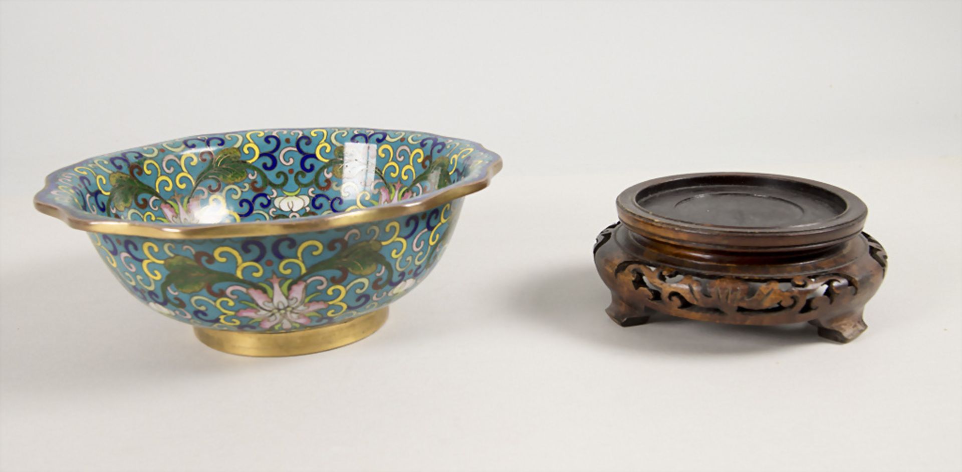Cloisonné-Schale / A Cloisonné bowl, China, Qianlong-Periode - Image 5 of 6