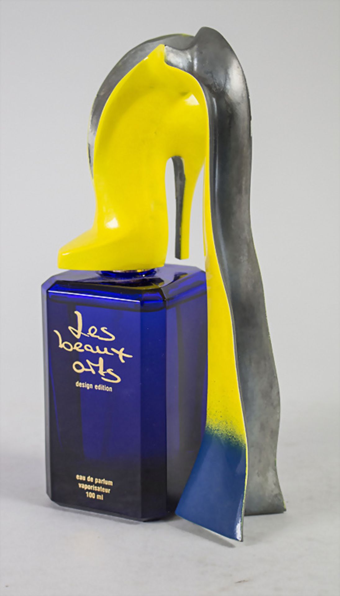Parfümflakon / A perfume vaporizer 'Sparkling', Les beaux arts, Allen Jones - Bild 2 aus 4