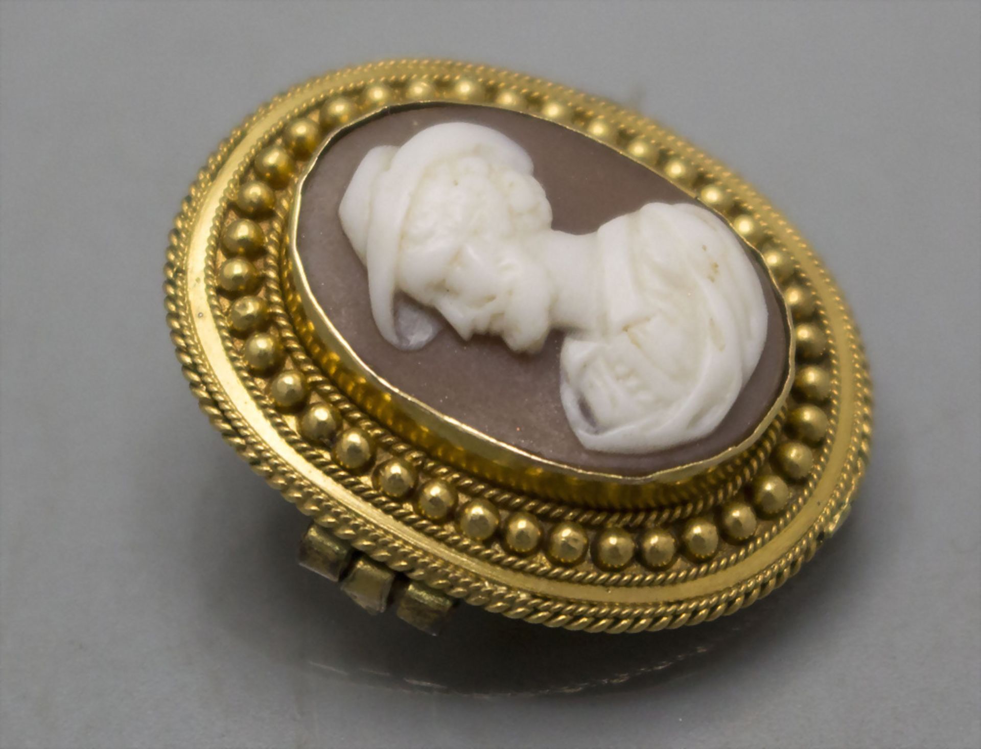 Kamee Brosche / A cameo brooch in a gold frame - Image 2 of 3