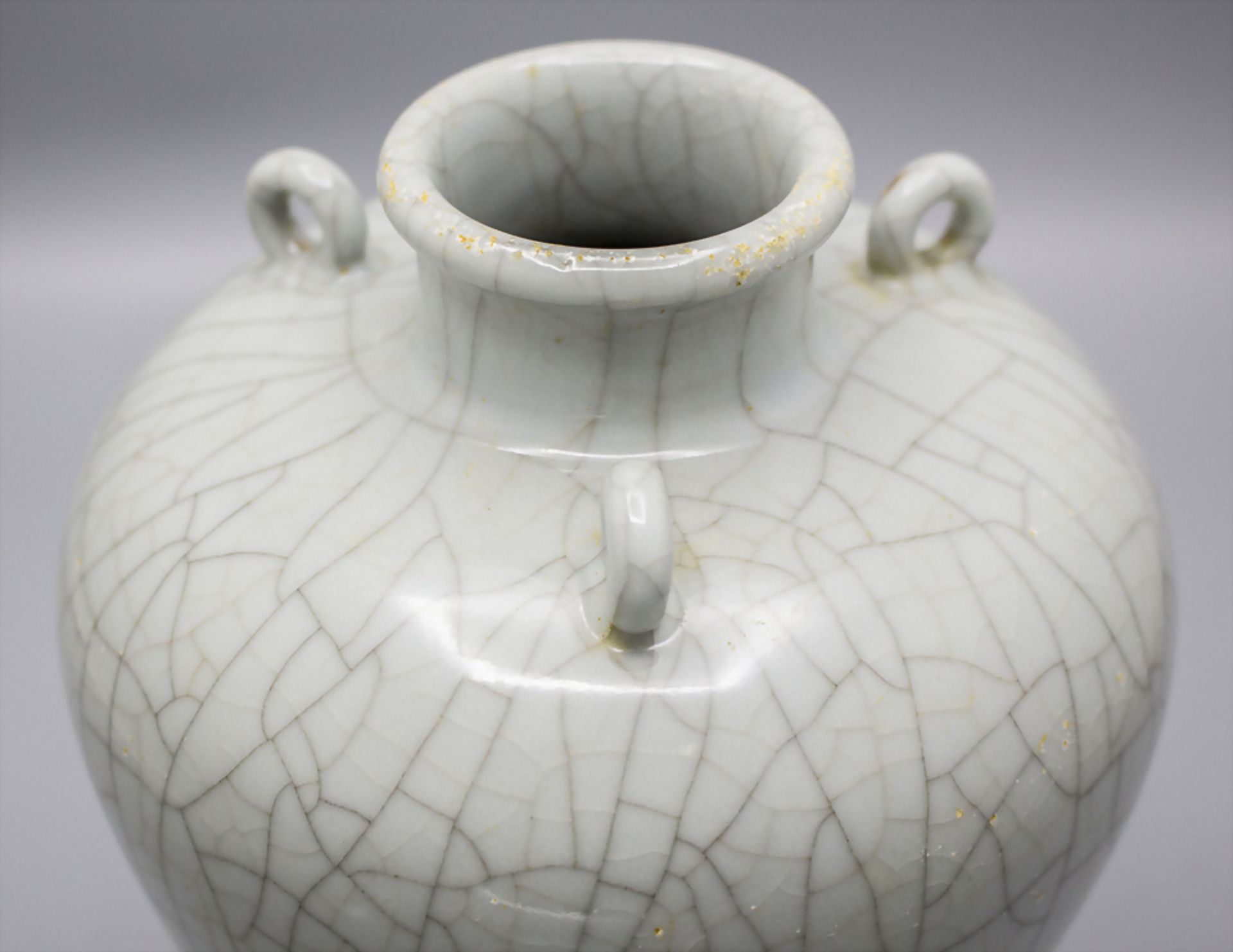 Balusterförmige, seladonfarbene Craquélé Vase, China - Image 2 of 4