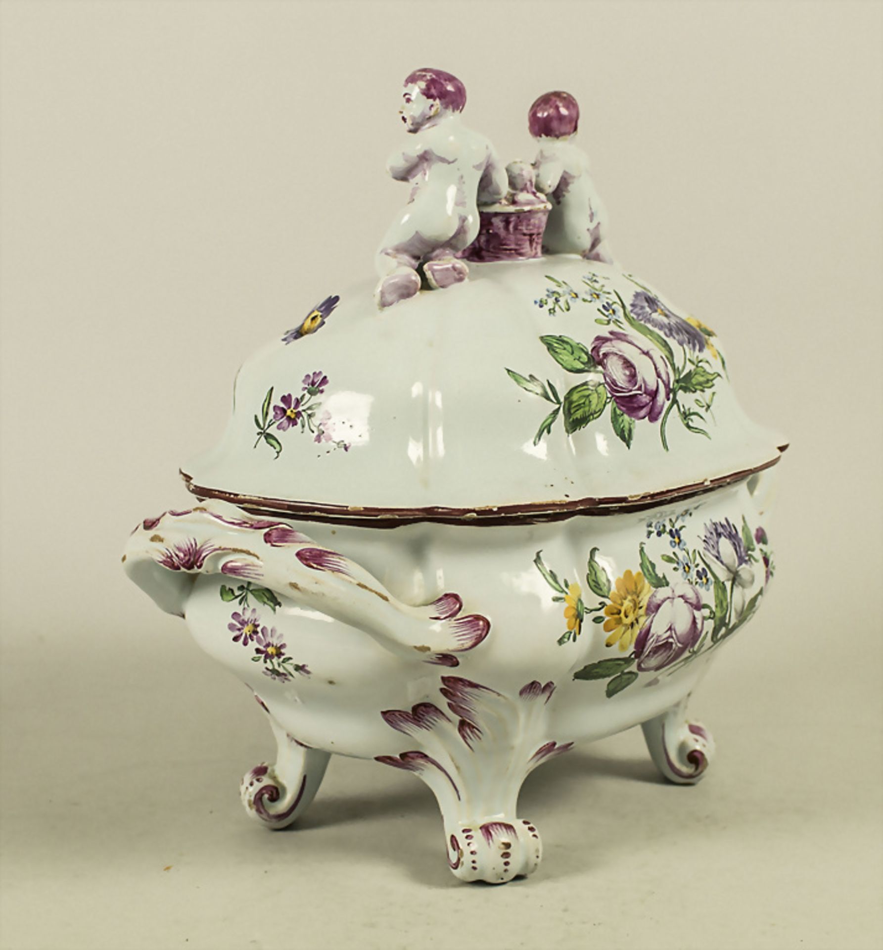 Fayence-Deckelterrine / A faience lidded tureen, Frankreich, Niederweiler, um 1770/80 - Image 3 of 8