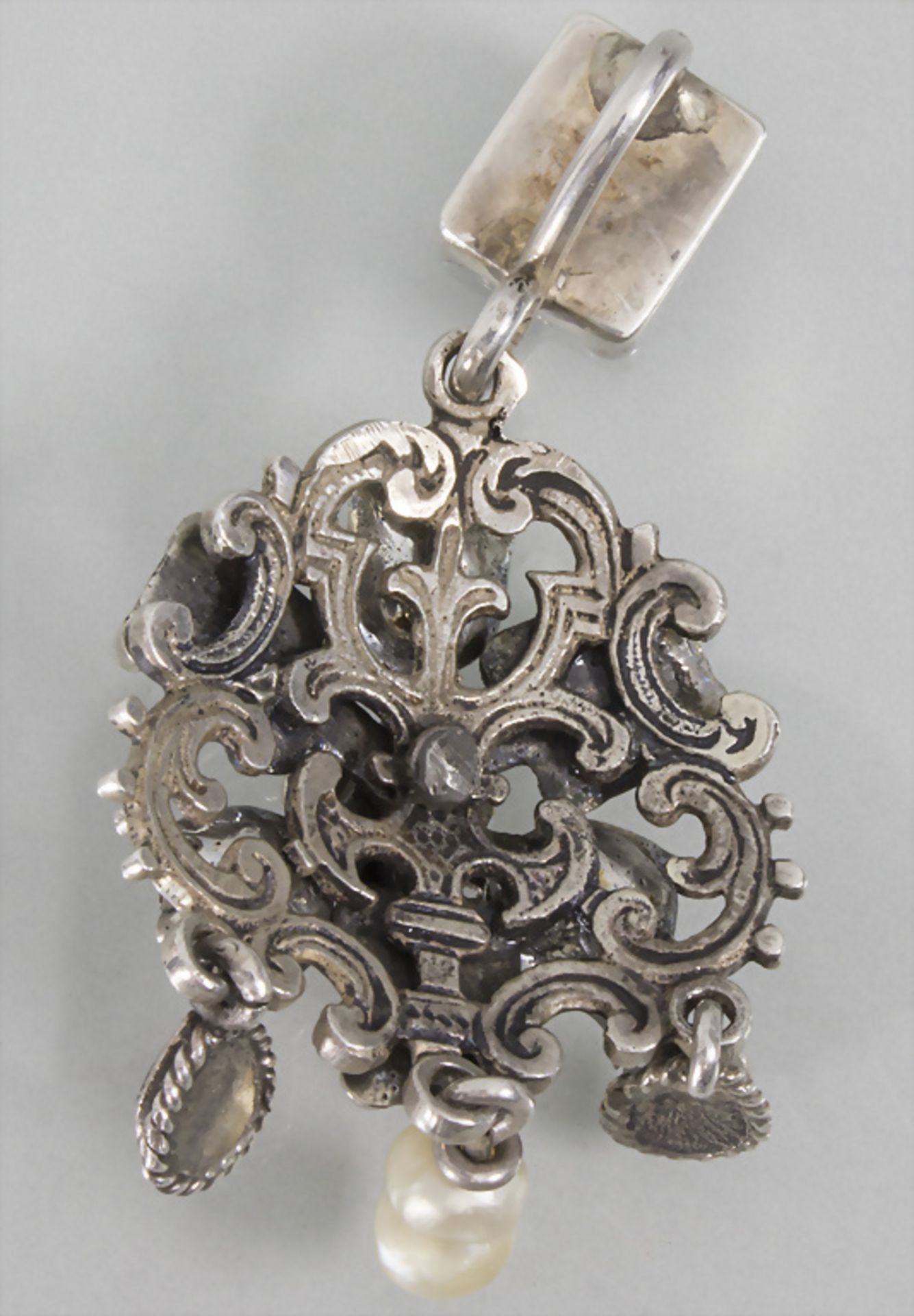Barock Anhänger mit Rubinen / A Baroque pendant with rubies, 18./19. Jh. - Bild 2 aus 2
