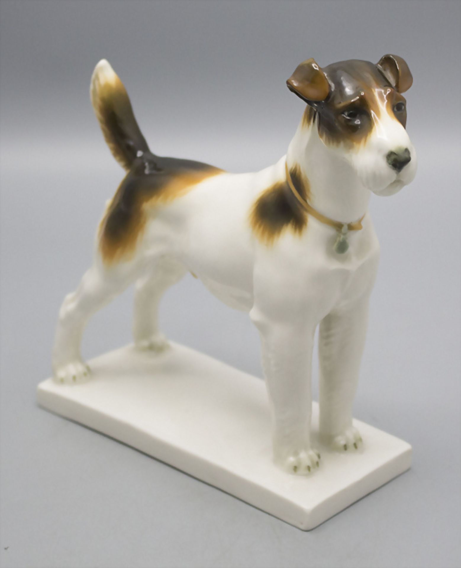 Foxterrier / A fox terrier, Arthur Storch, Schwarzburger Werkstätten, nach 1928