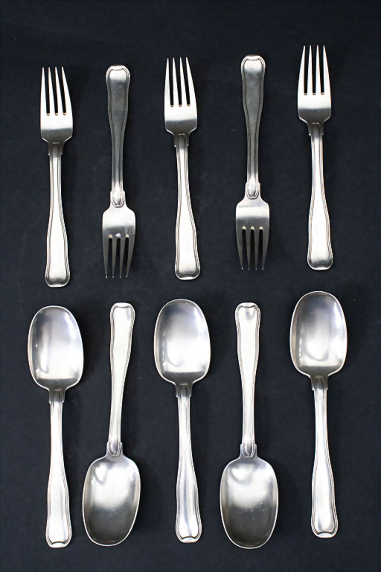 5 Kuchengabeln und 5 Dessertlöffel 'Old Danish' / 5 silver cake forks and 5 silver dessert ...