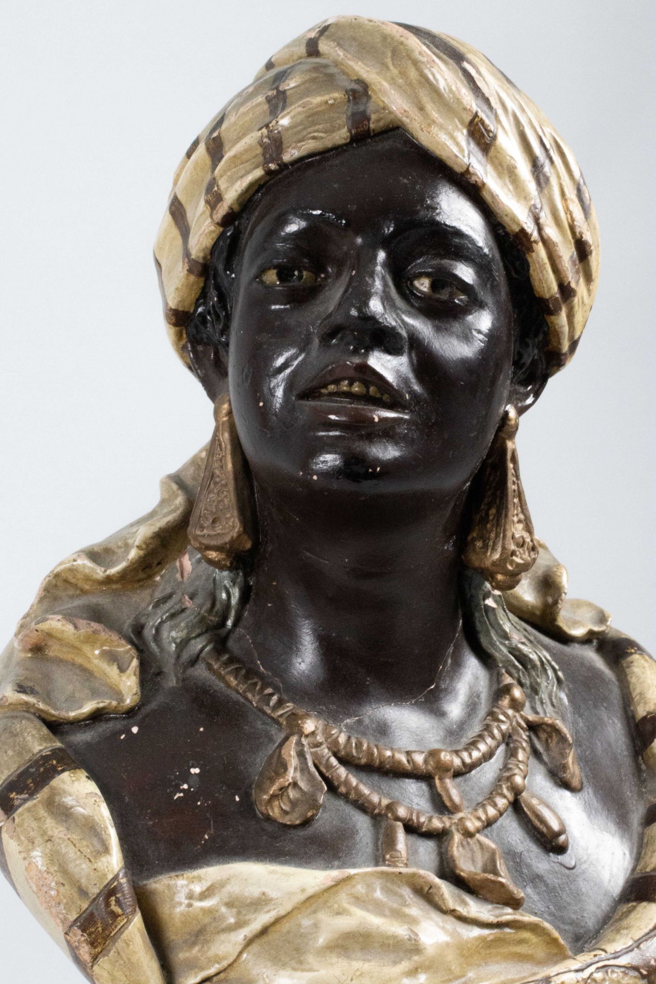 Keramikbüste 'Orientalin' / A ceramic bust of an 'Oriental lady', 1920er Jahre - Image 6 of 7