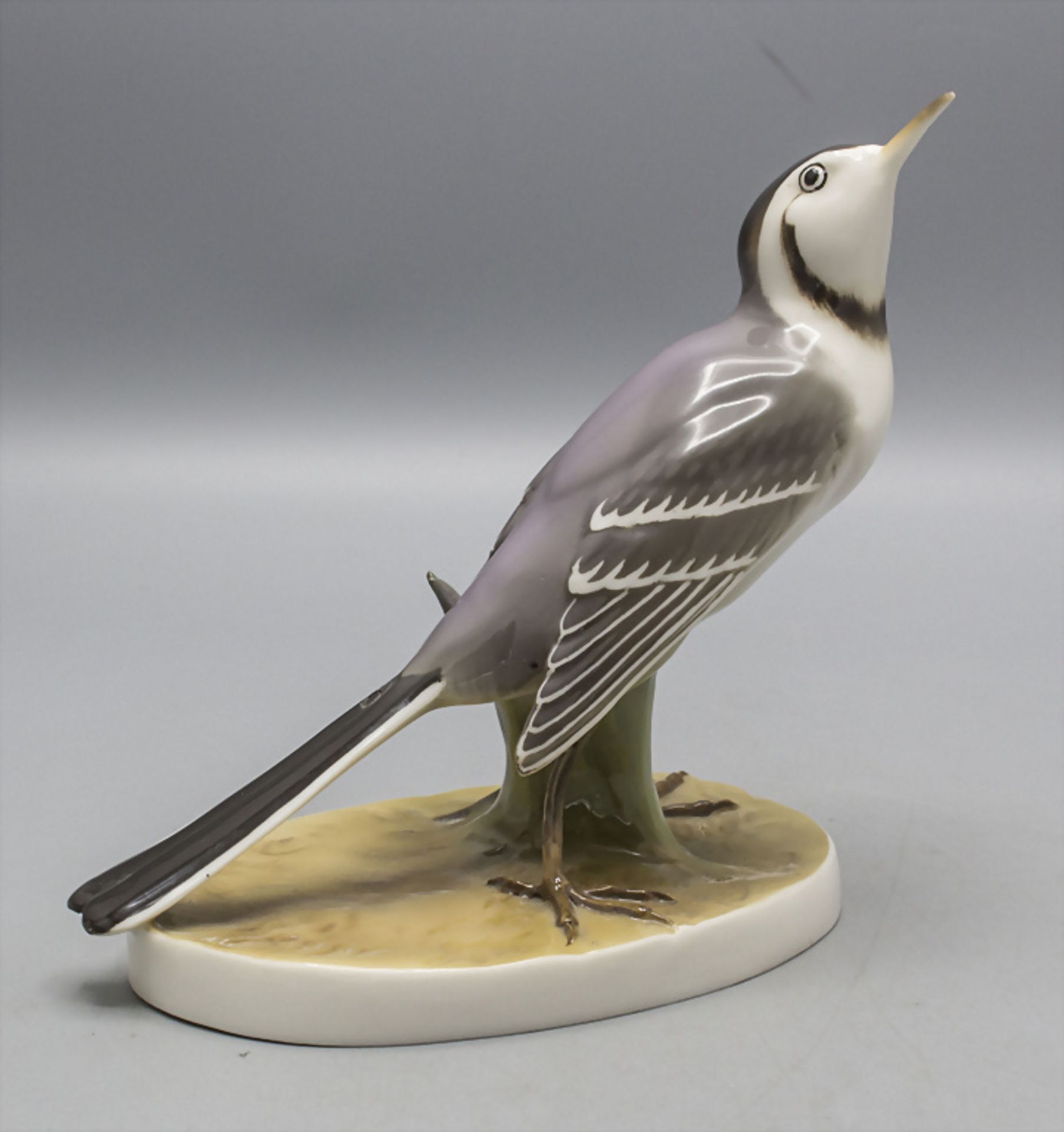 Vogelfigur 'Bachstelze' / A figure of a wagtail, Nymphenburg, 20. Jh. - Image 2 of 5