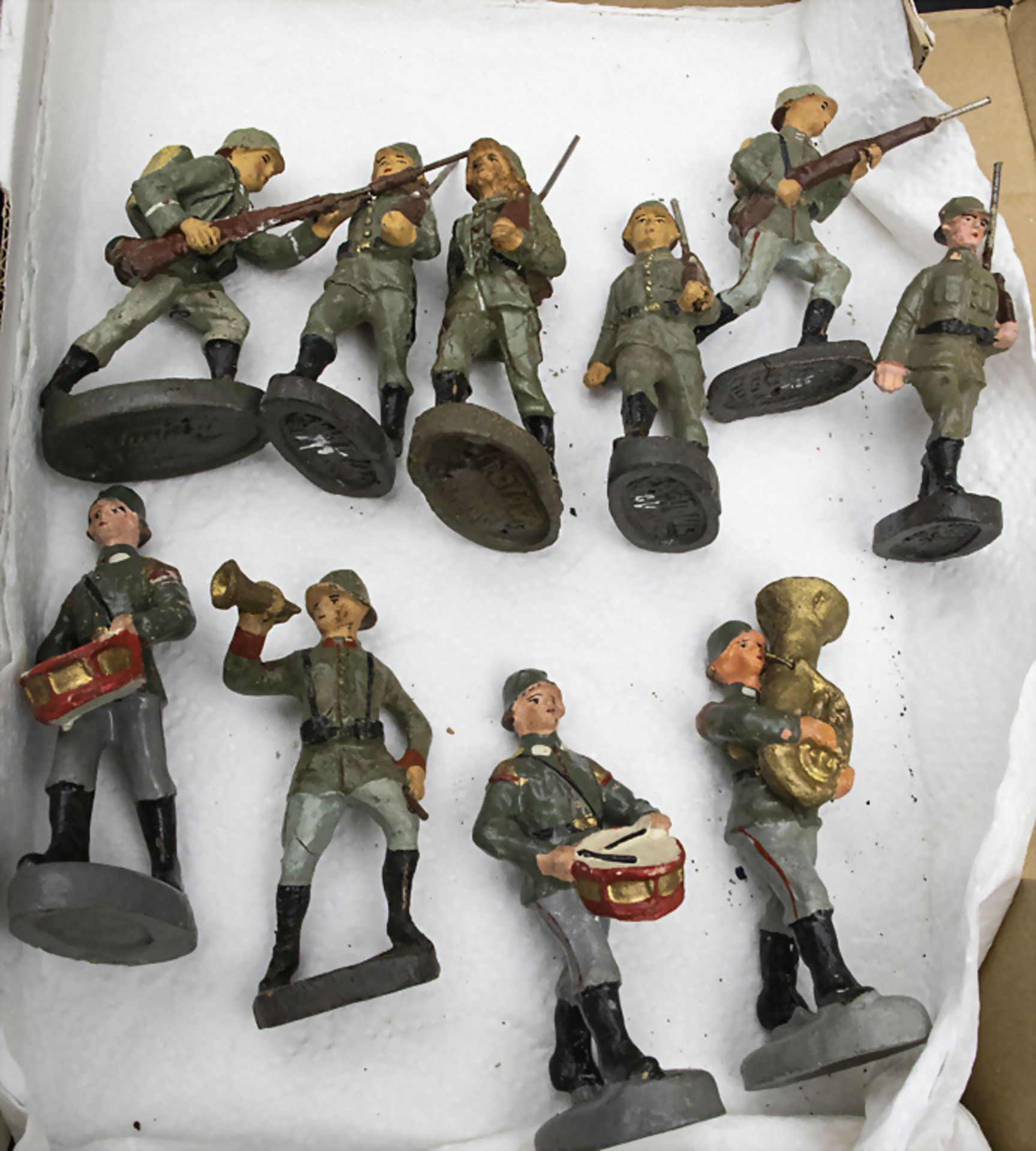 Sammlung Elastolin-Figuren 'Soldaten und Musikzug' / A set of elastolin figures, Drittes Reich