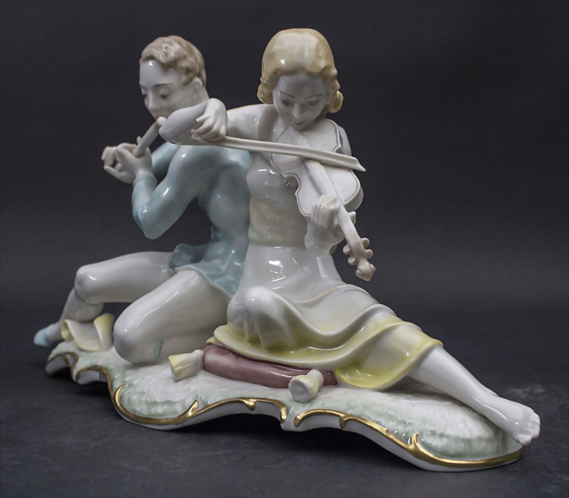 Figur 'Musizierendes Paar' / 'A couple playing music', Carl Werner, Hutschenreuther, 1. Hälfte ...