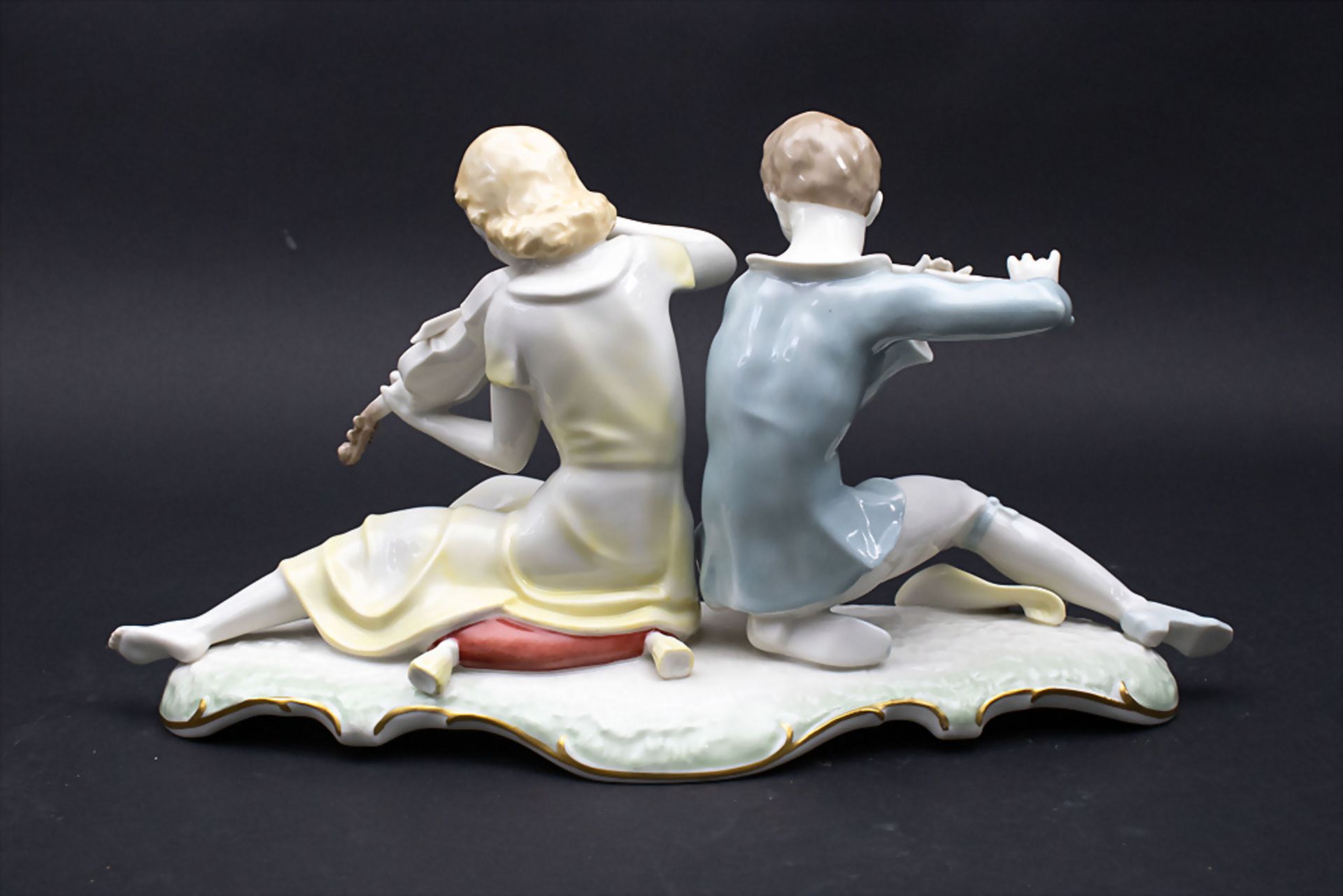 Figurenpaar 'Musikanten' / A figural pair of musicians, Carl Werner, Hutschenreuther, Selb, 1. ... - Bild 2 aus 9