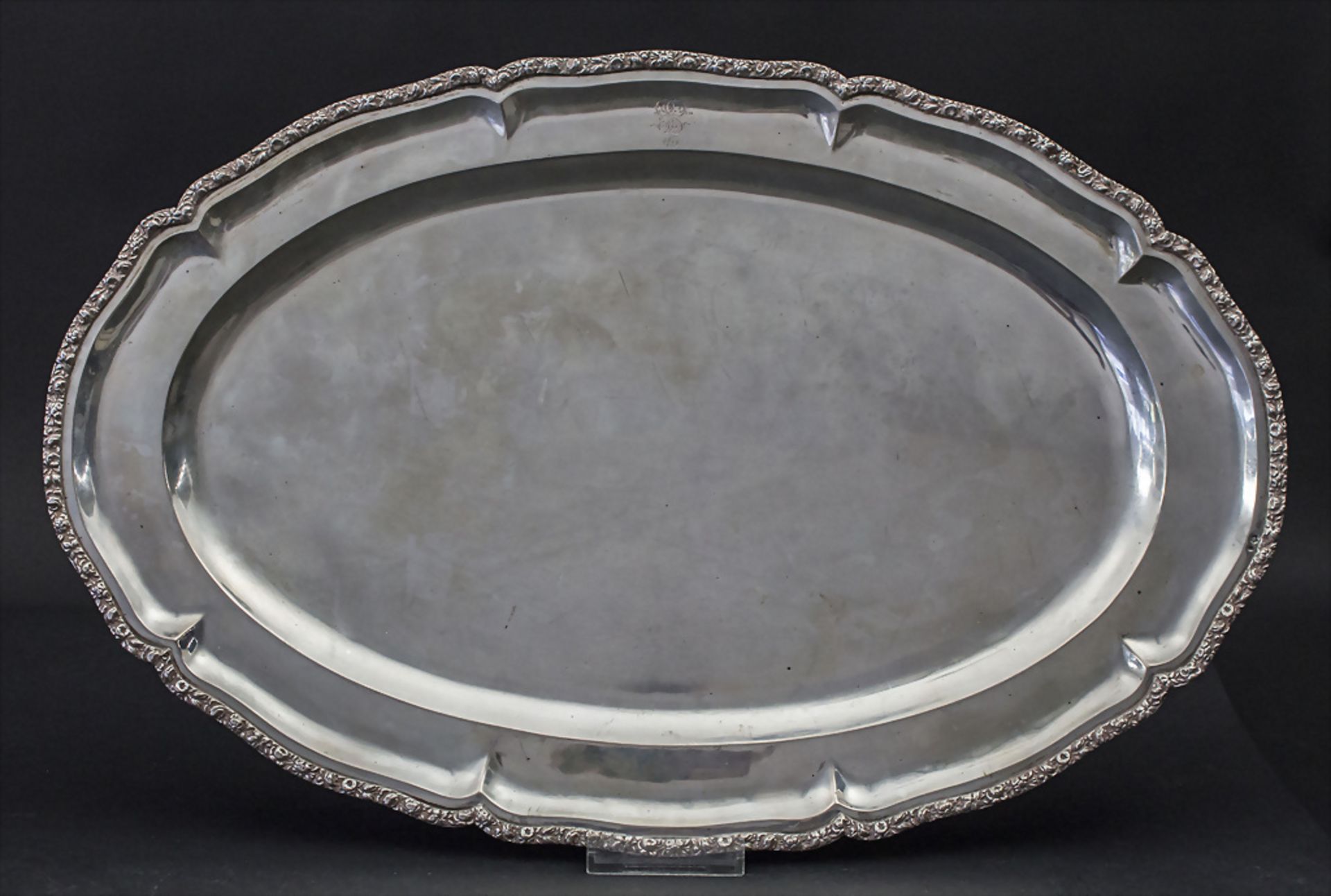 Silbertablett / A silver tray, Budapest, um 1900