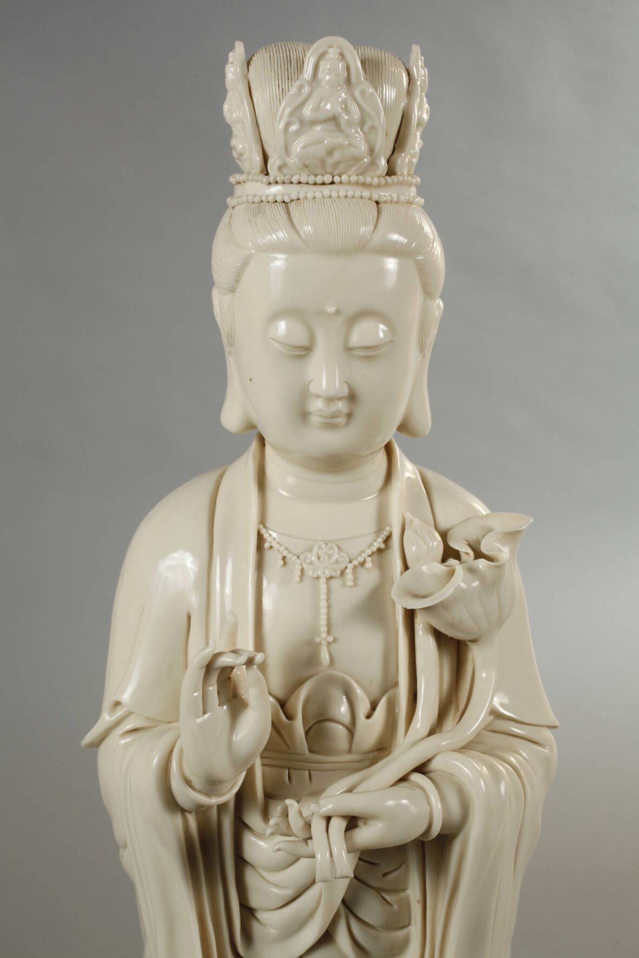 Große Guanyin - Bild 2 aus 6