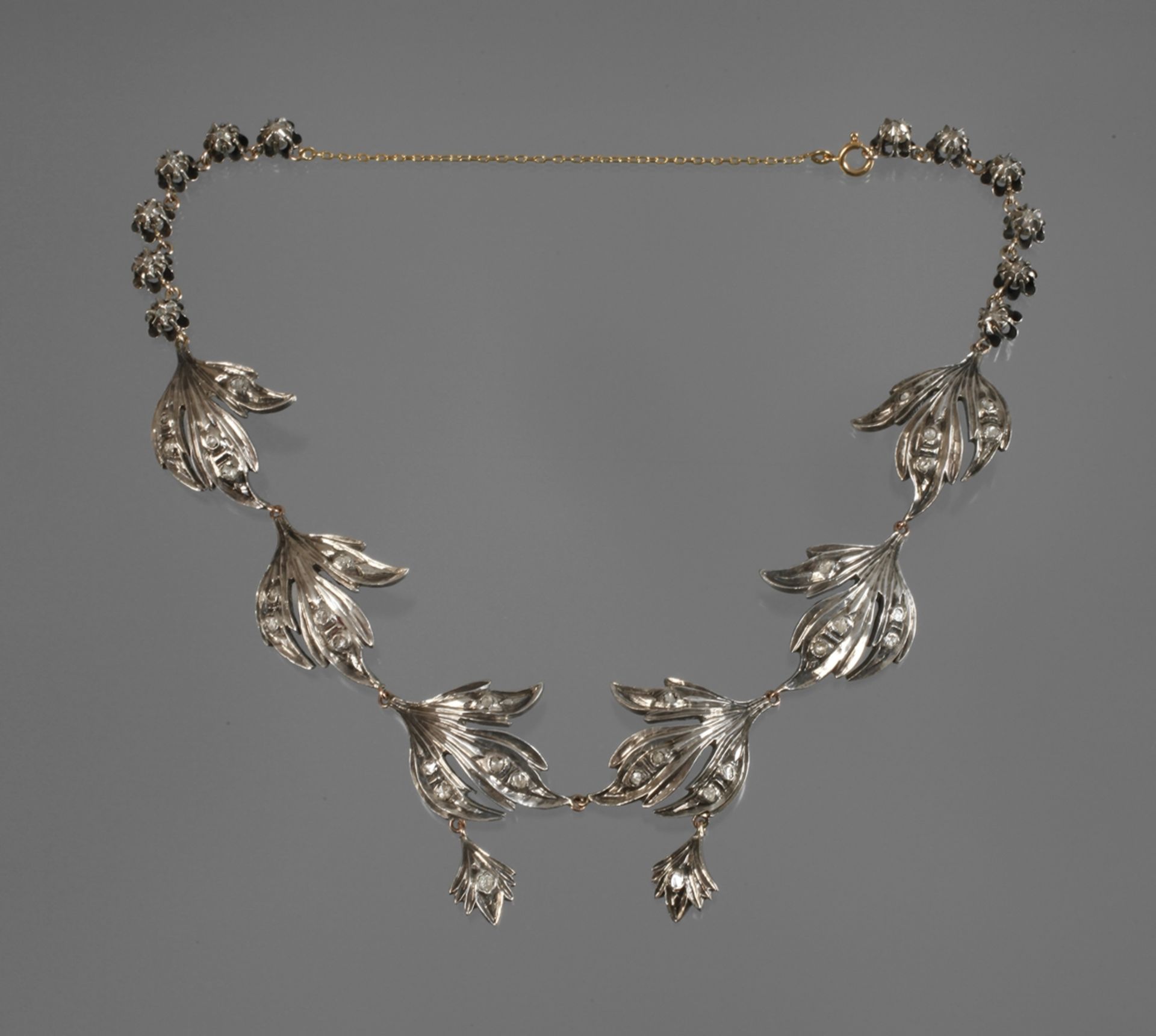 Historisches Diamantcollier