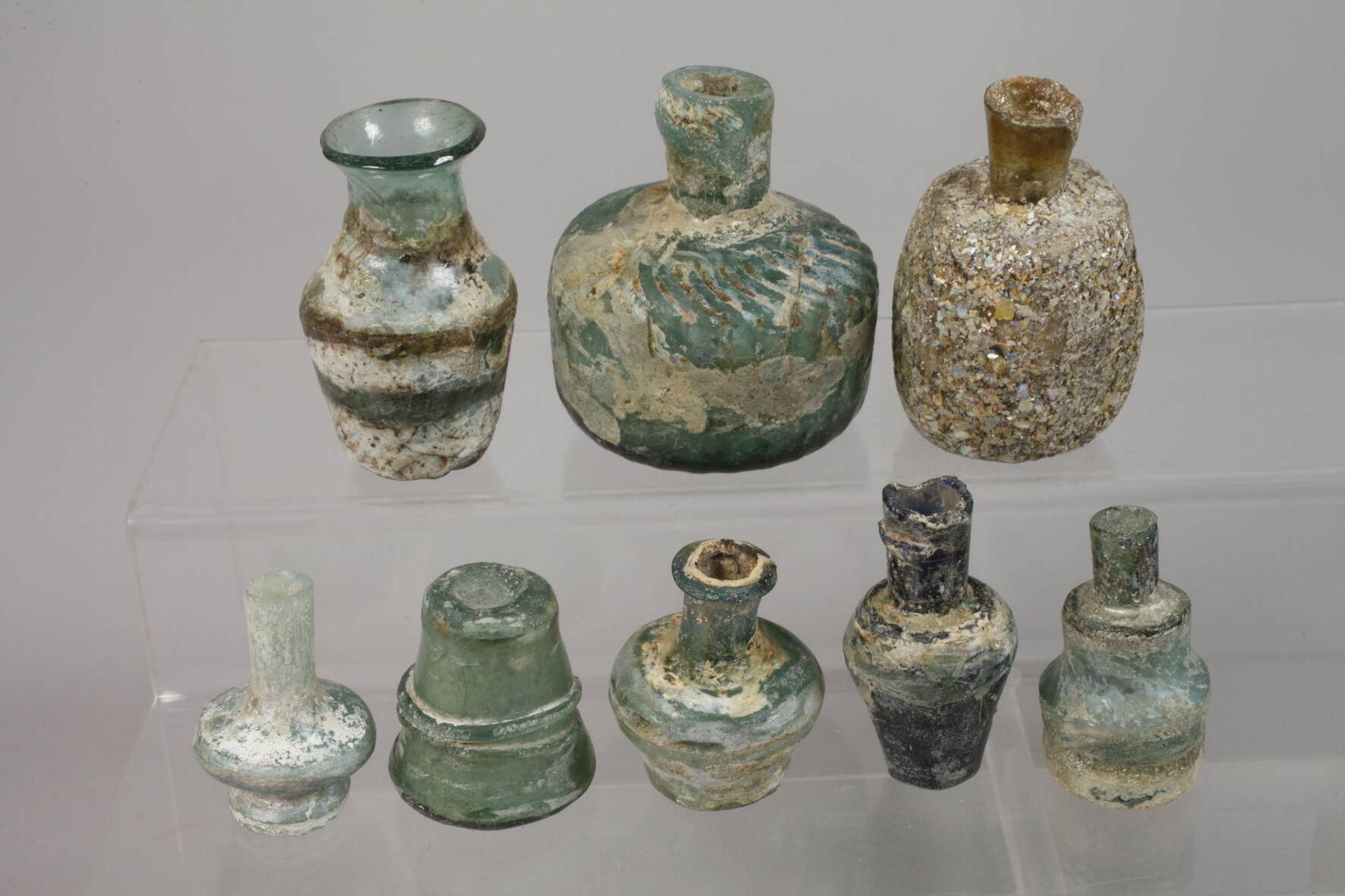 Konvolut antike Vasen - Bild 2 aus 3
