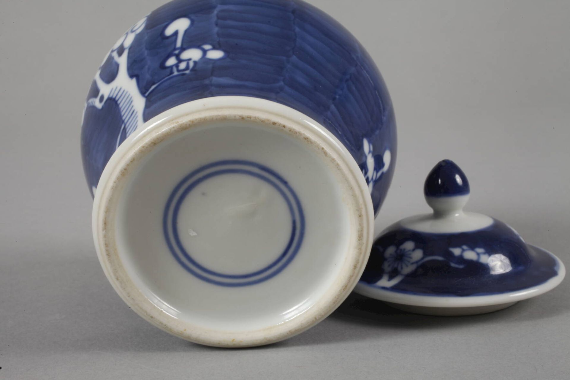 Deckelvase China - Image 3 of 3