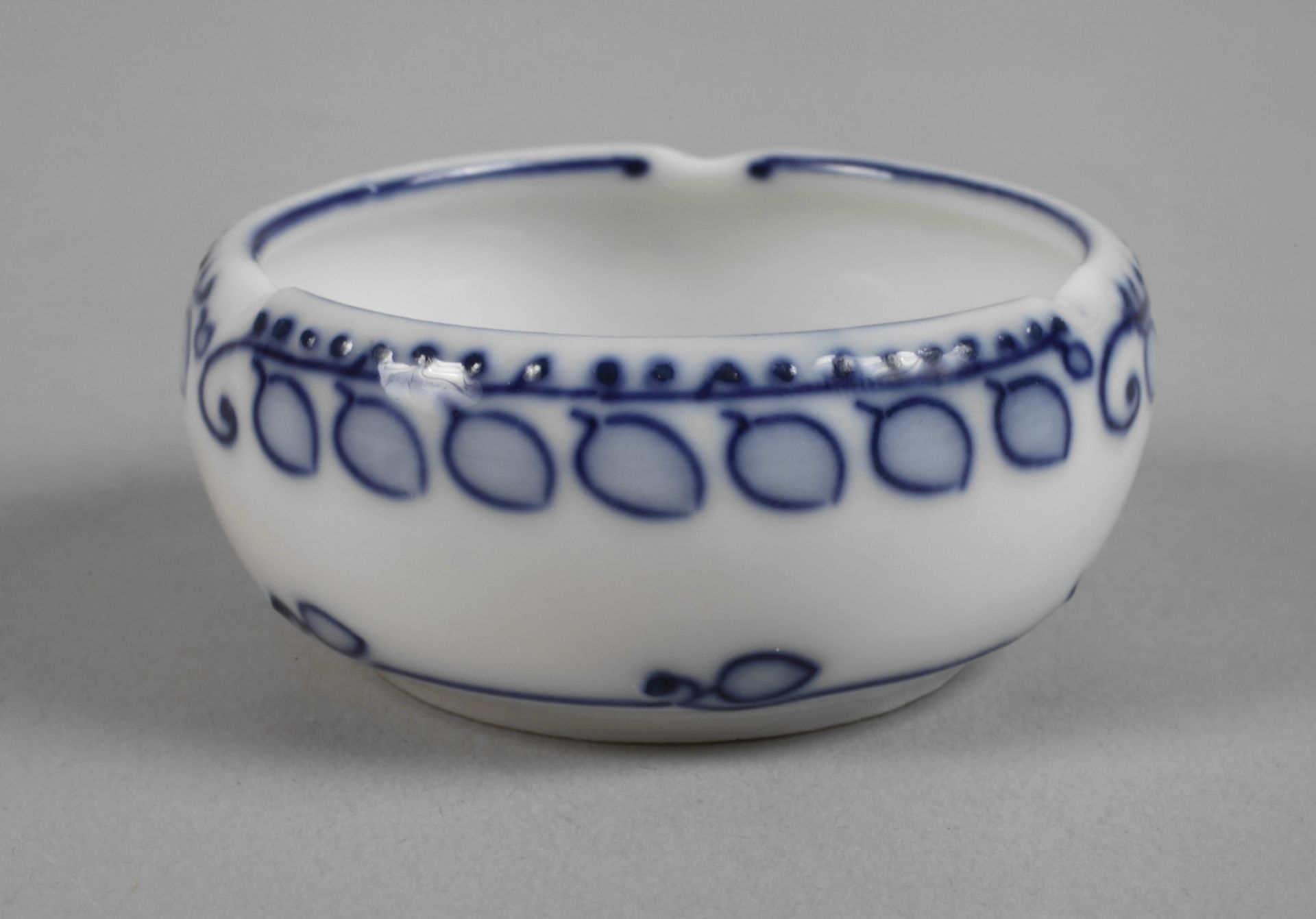 Meissen Saliere "Blaue Rispe"