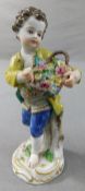 Meissen. Porzellan Figur. Gärtnerkind mit Blumenkorb.