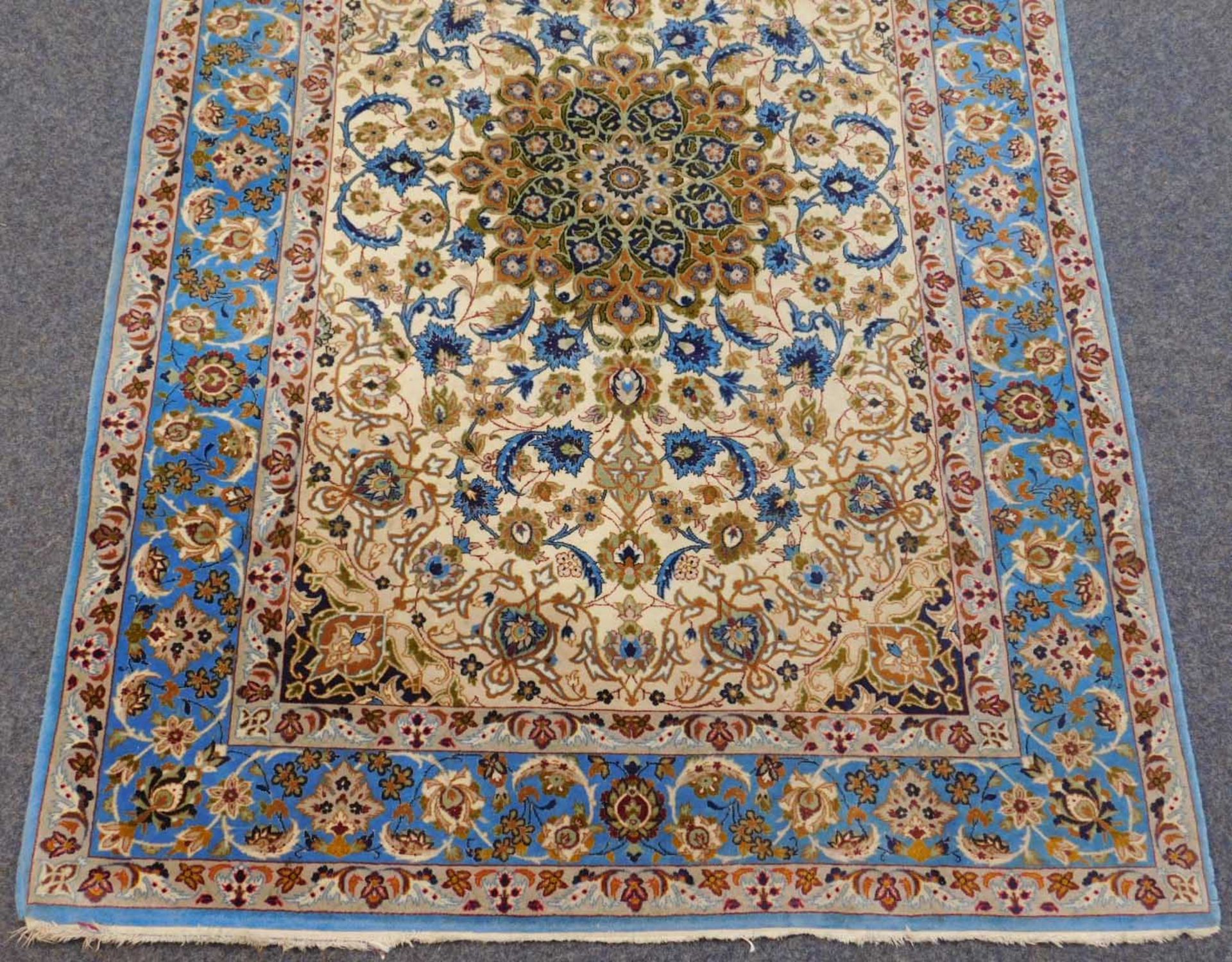 Isfahan Teppich. Super feine Knüpfung. - Image 2 of 6