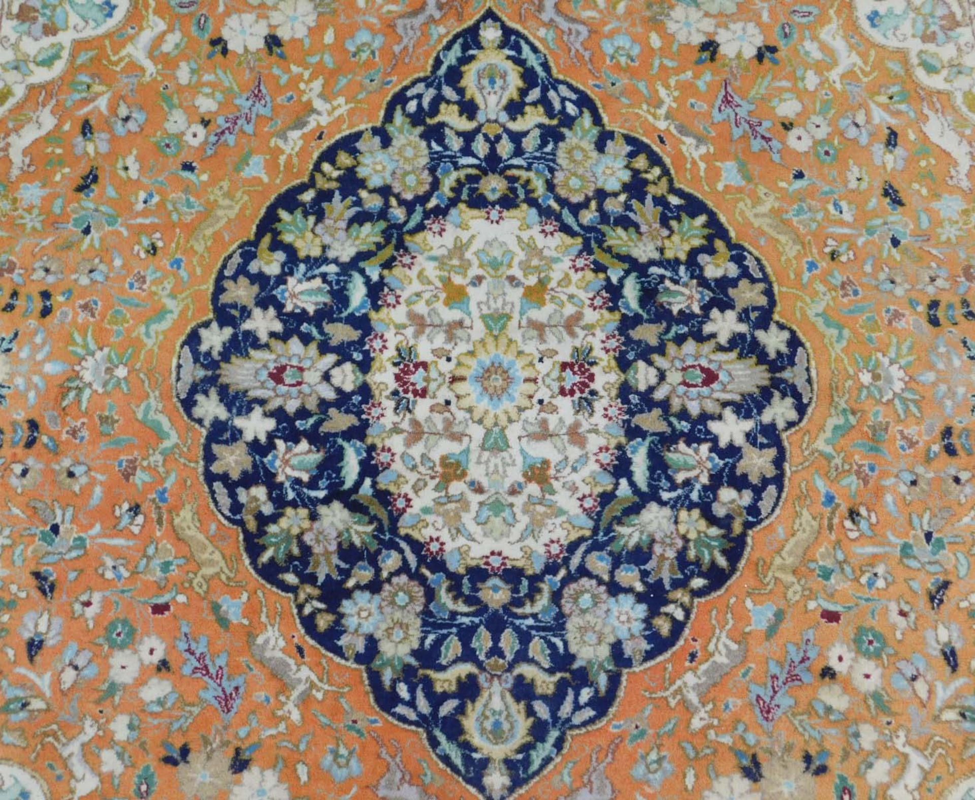 Täbris "Tabatabei" Medaillon Teppich. Alt. - Image 4 of 7