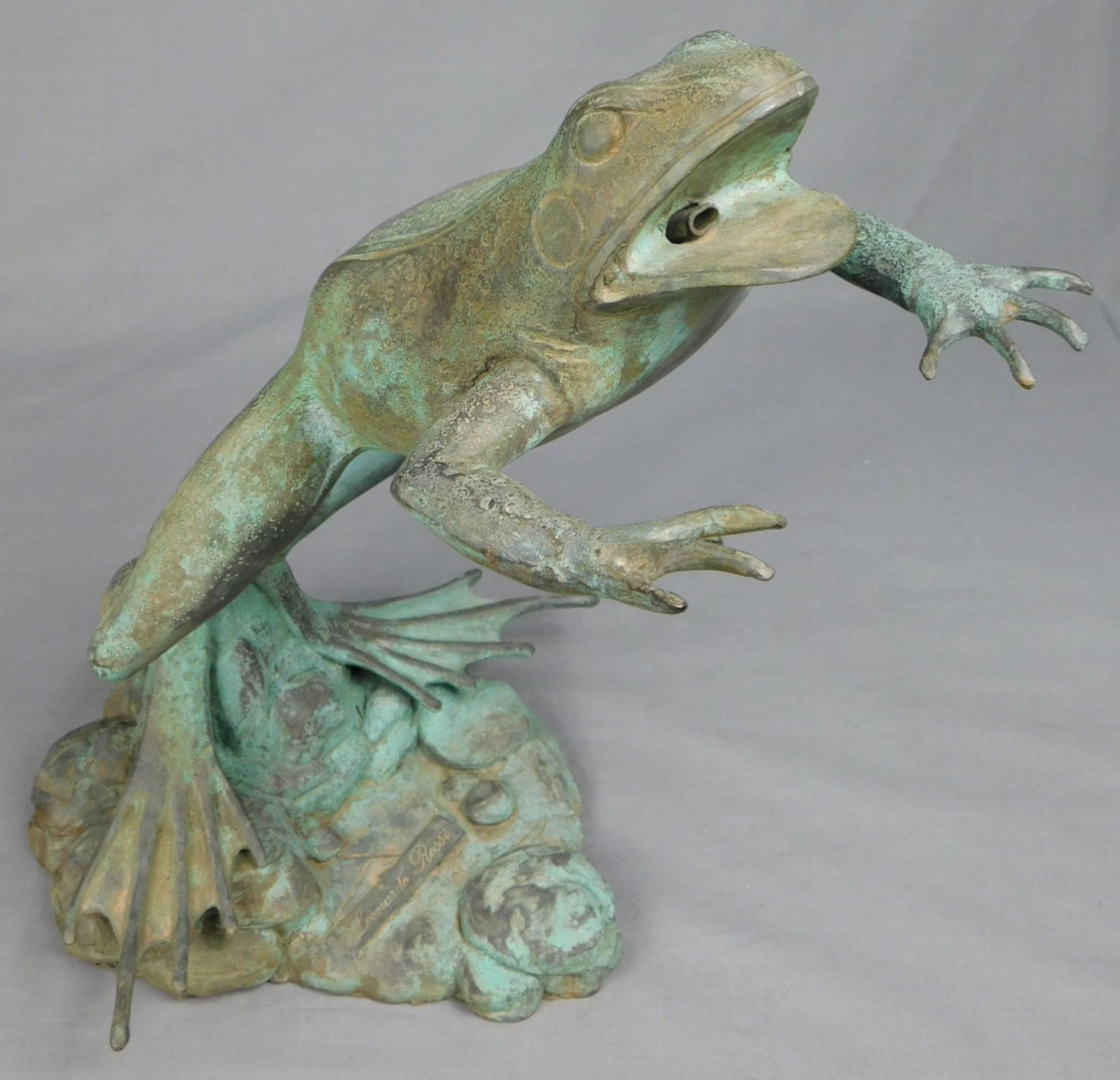 Leonardo ROSSI (XX). Frosch als Wasserspeier, Bronze.