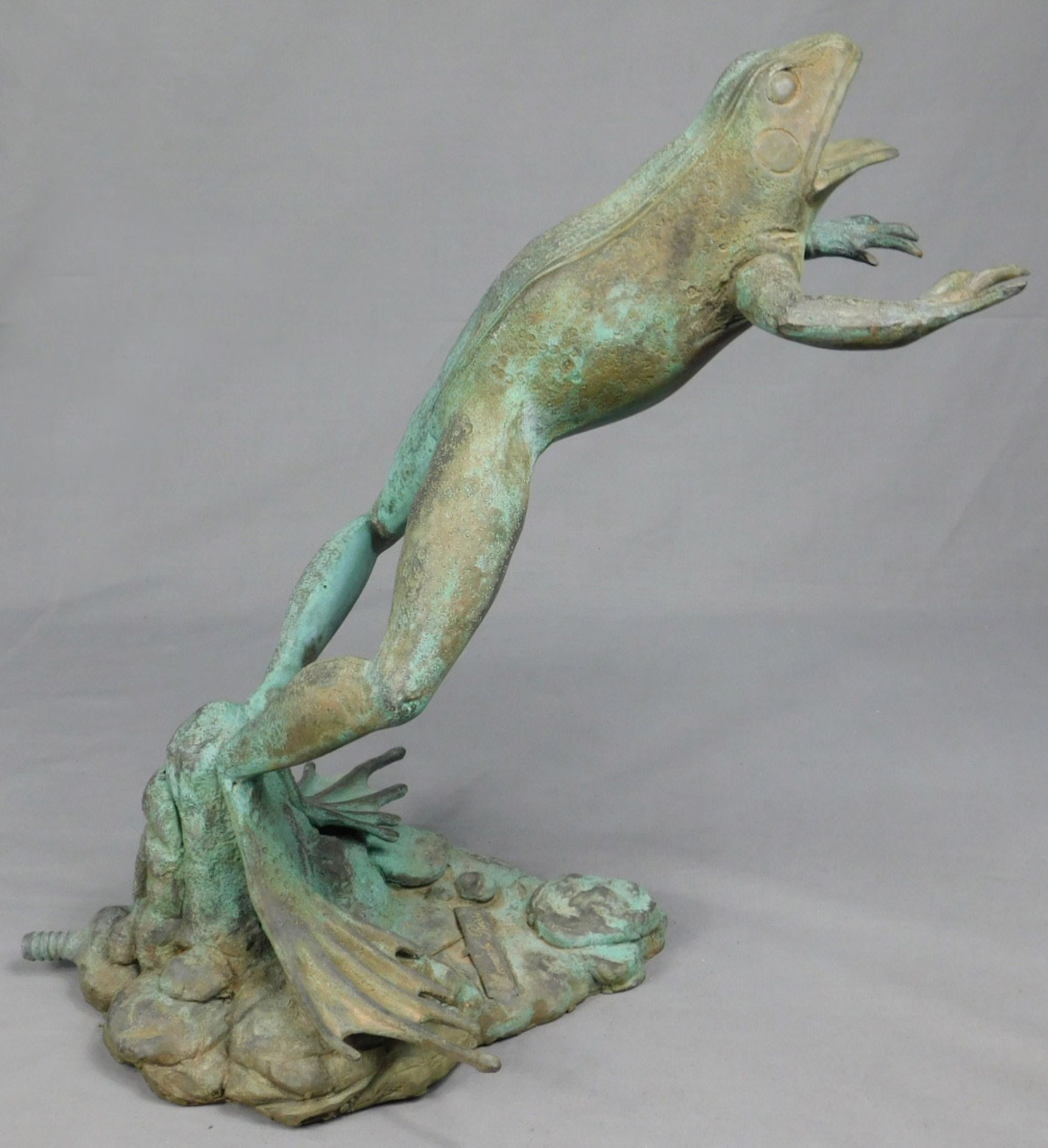 Leonardo ROSSI (XX). Frosch als Wasserspeier, Bronze. - Bild 4 aus 13