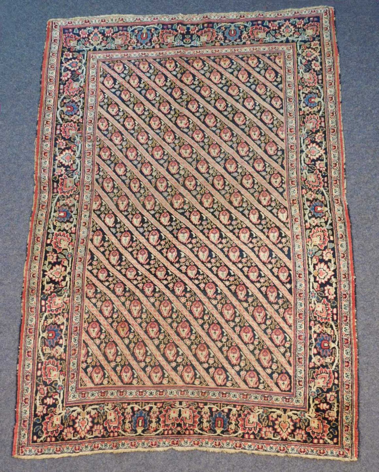 Khorassan Teppich. Antik.
