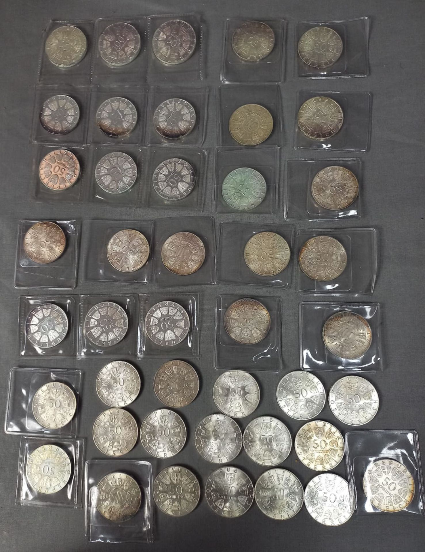43 Silbermünzen á 50 Schilling. Republik Österreich.