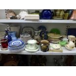 A mixed lot including a boxed Carlton Ware pickle dish and knife, a Doulton stoneware Lord Nelson