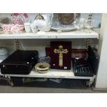 A boxed glass crucifix, three Imari plates, a Jaguar toolkit, a black briefcase, three creamware